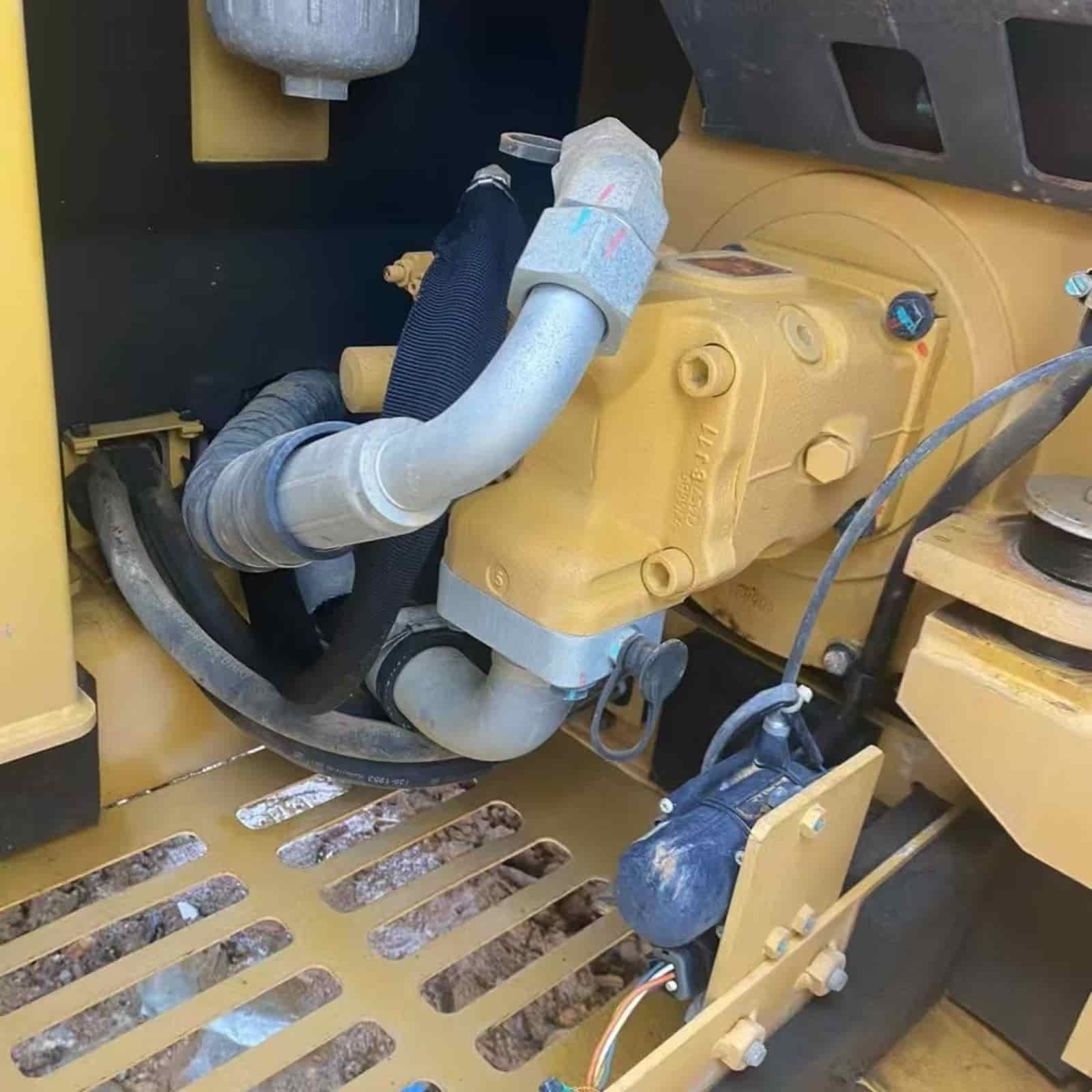1504 HOURS CAT 305.5E2 Excavator
