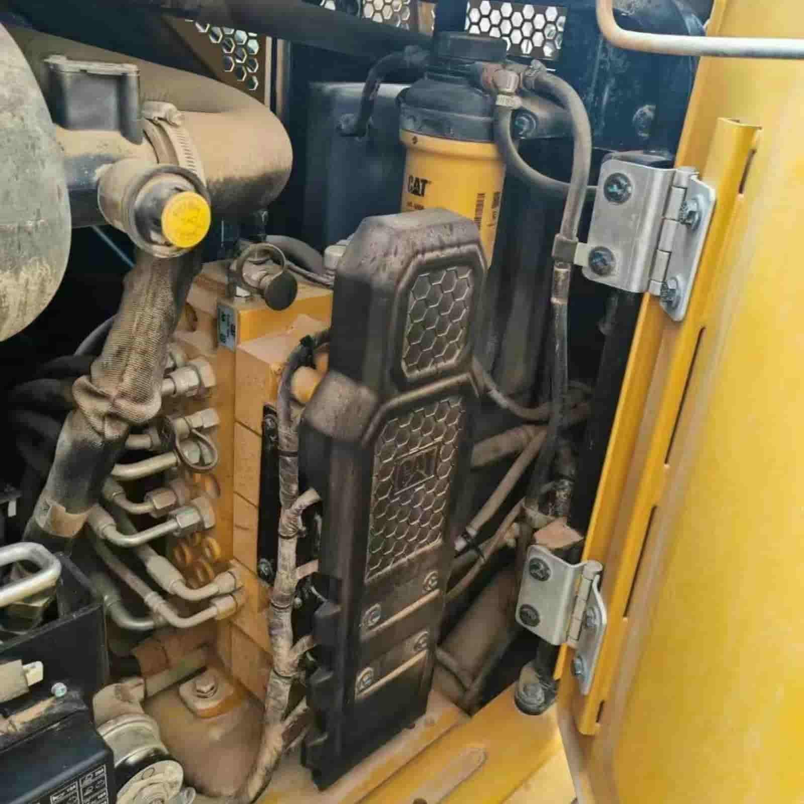 602 HOURS CAT 306.5 Excavator