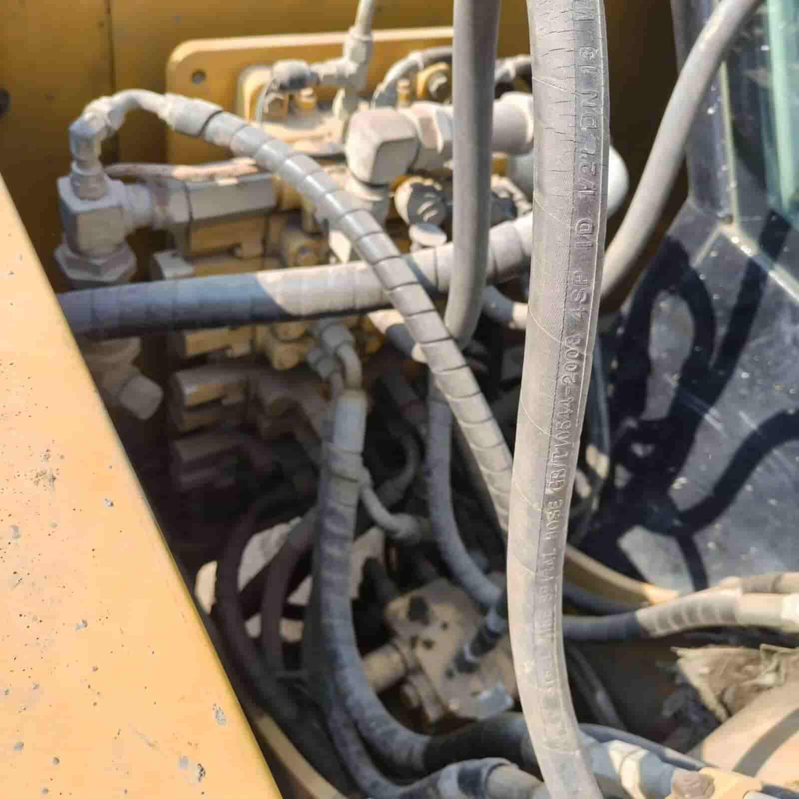 CAT 30700 Excavator