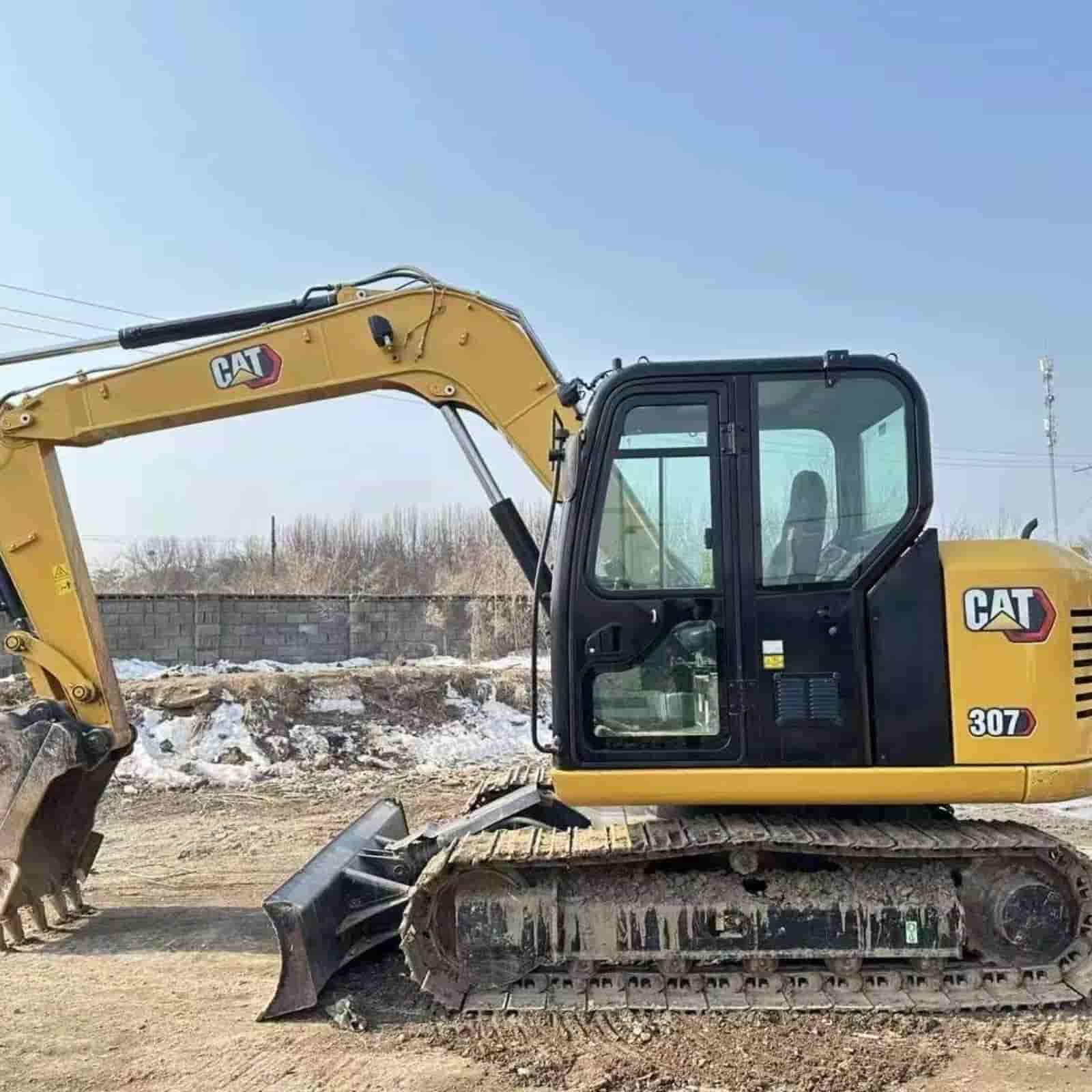912 HOURS CAT 307 Excavator