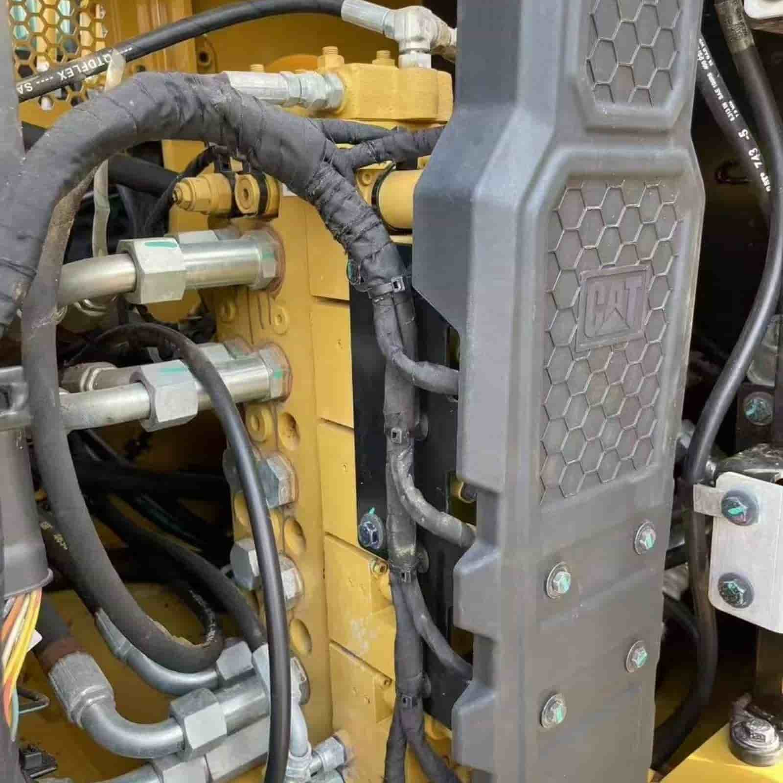 2500 HOURS CAT 310 Excavator