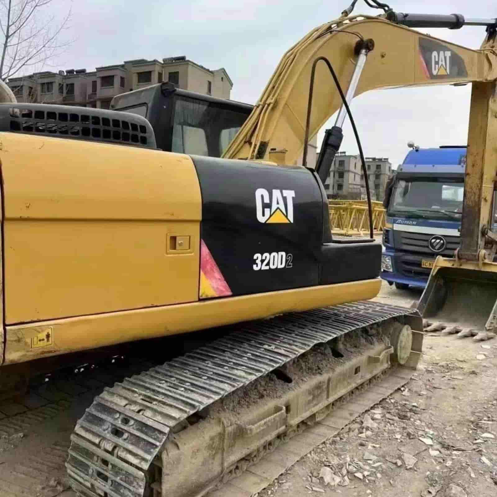 2114 HOURS CAT 320D2GC Excavator