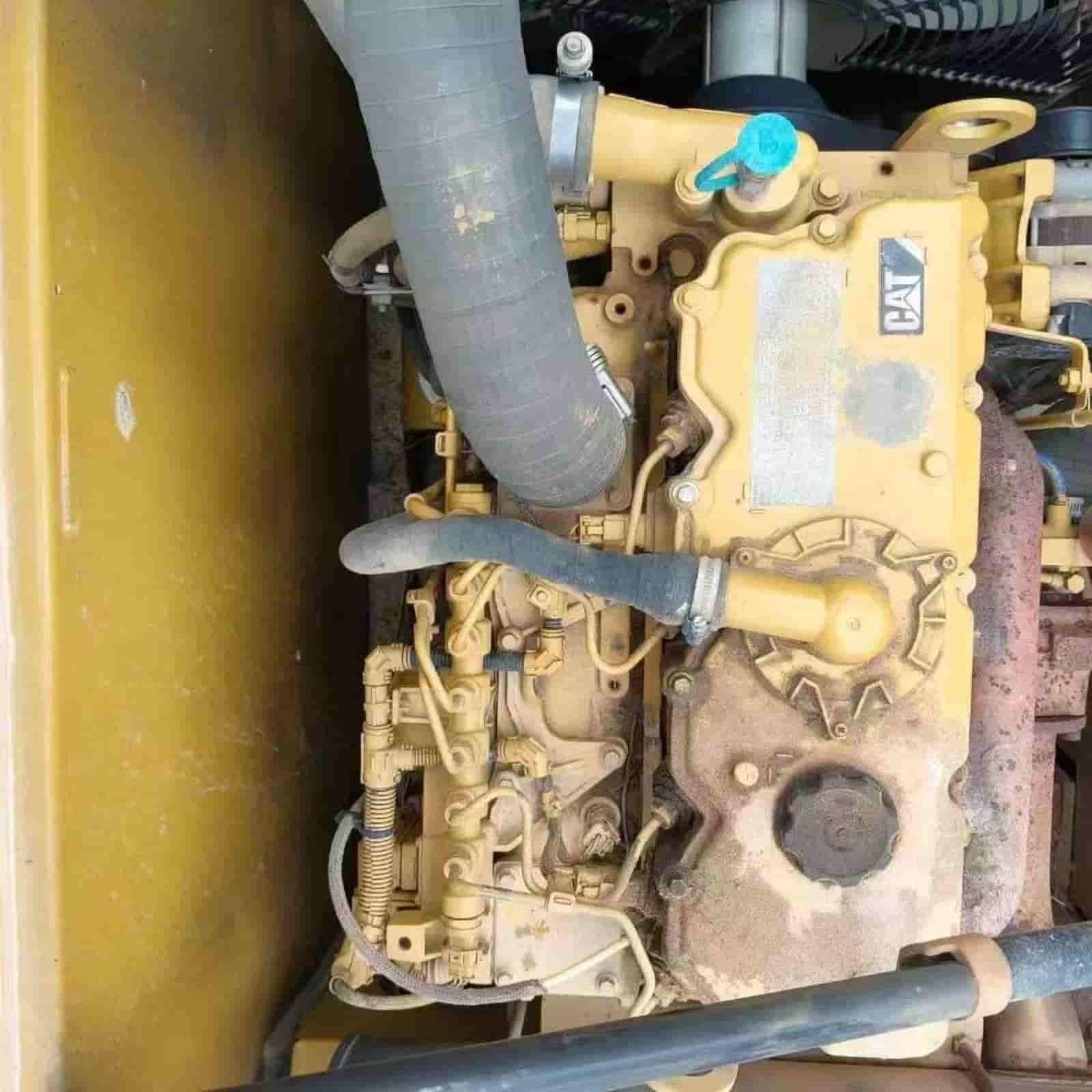 2107 HOURS CAT 320D2GC Excavator