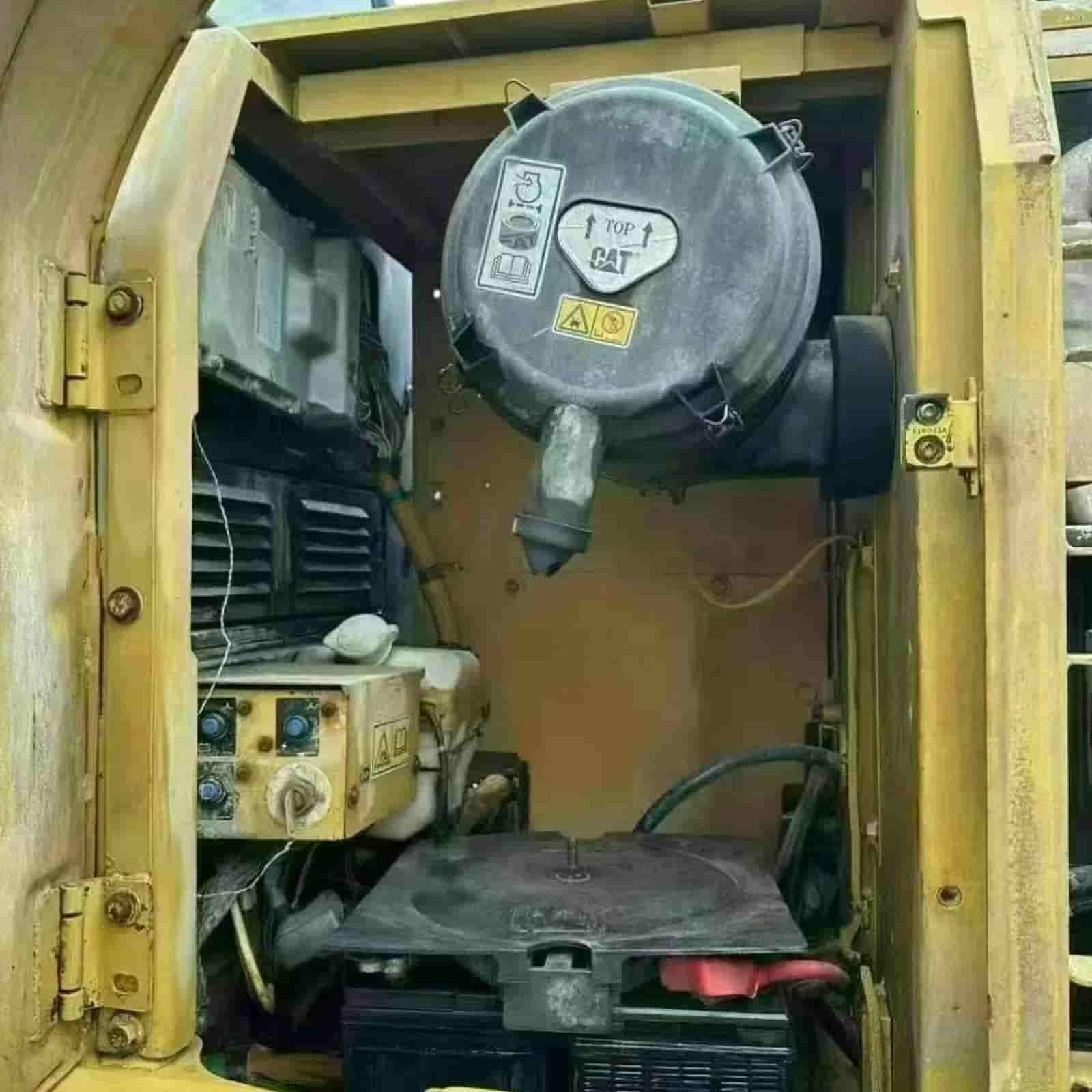 4189 HOURS CAT 320D Excavator