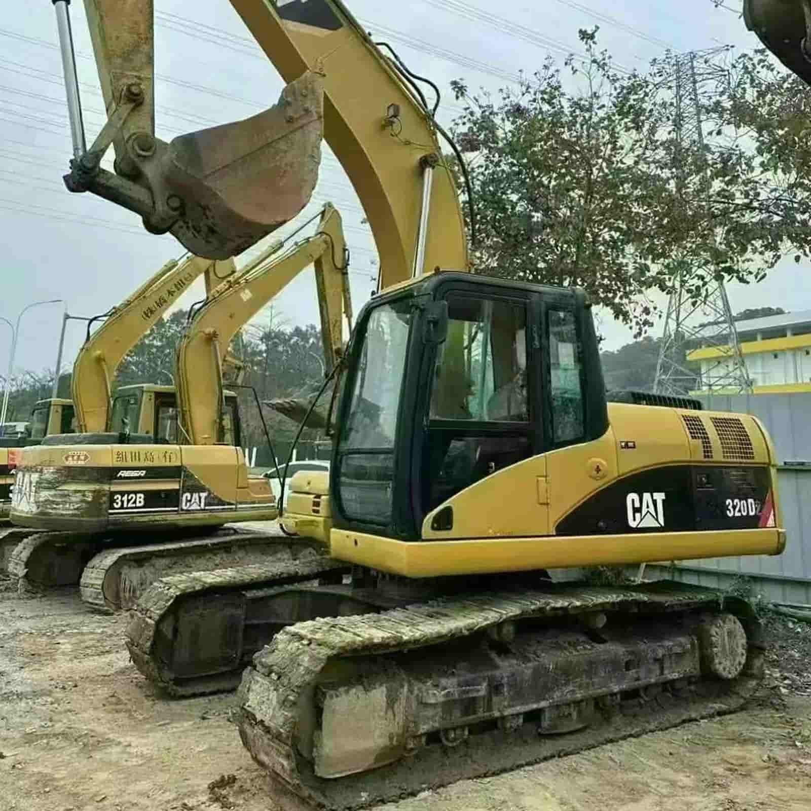 4189 HOURS CAT 320D Excavator