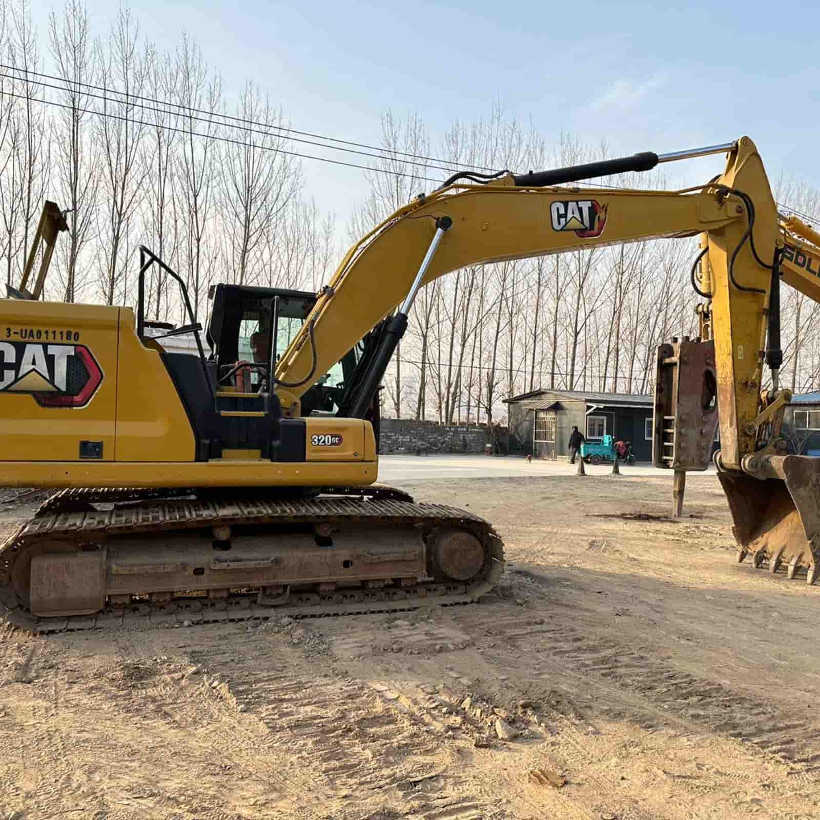 3200 HOURS CAT 320GC Excavator