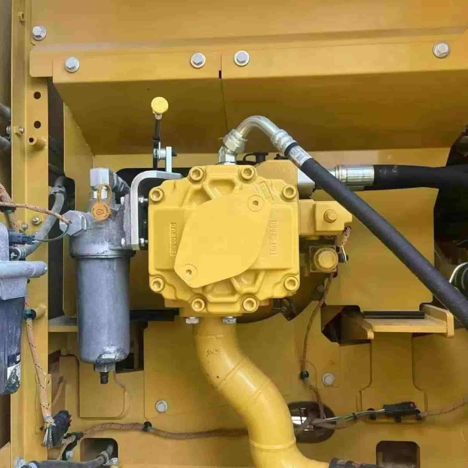 314 HOURS CAT 323 Excavator