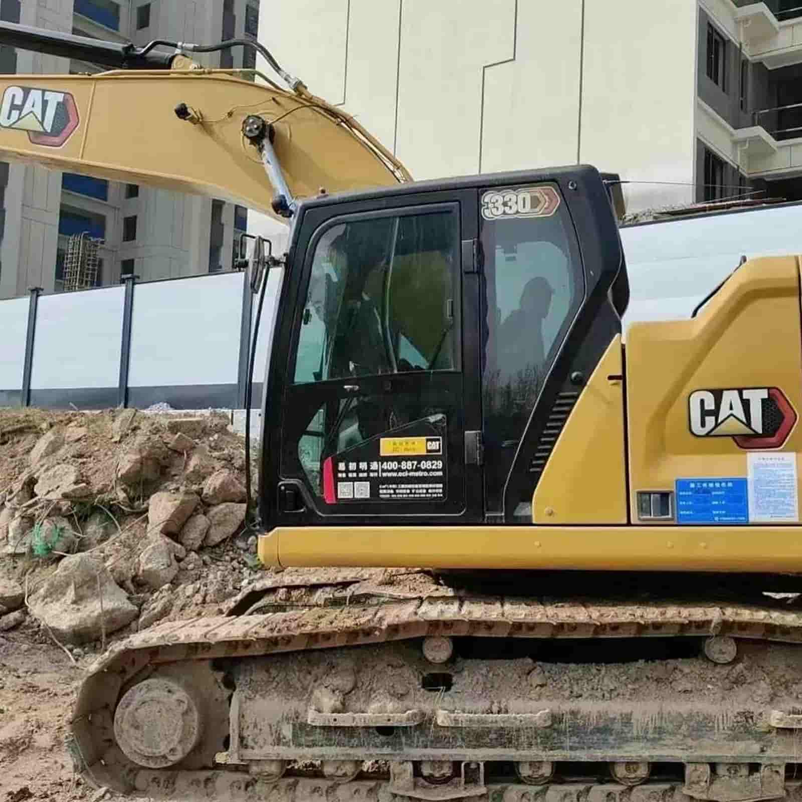 613 HOURS CAT 326 Excavator