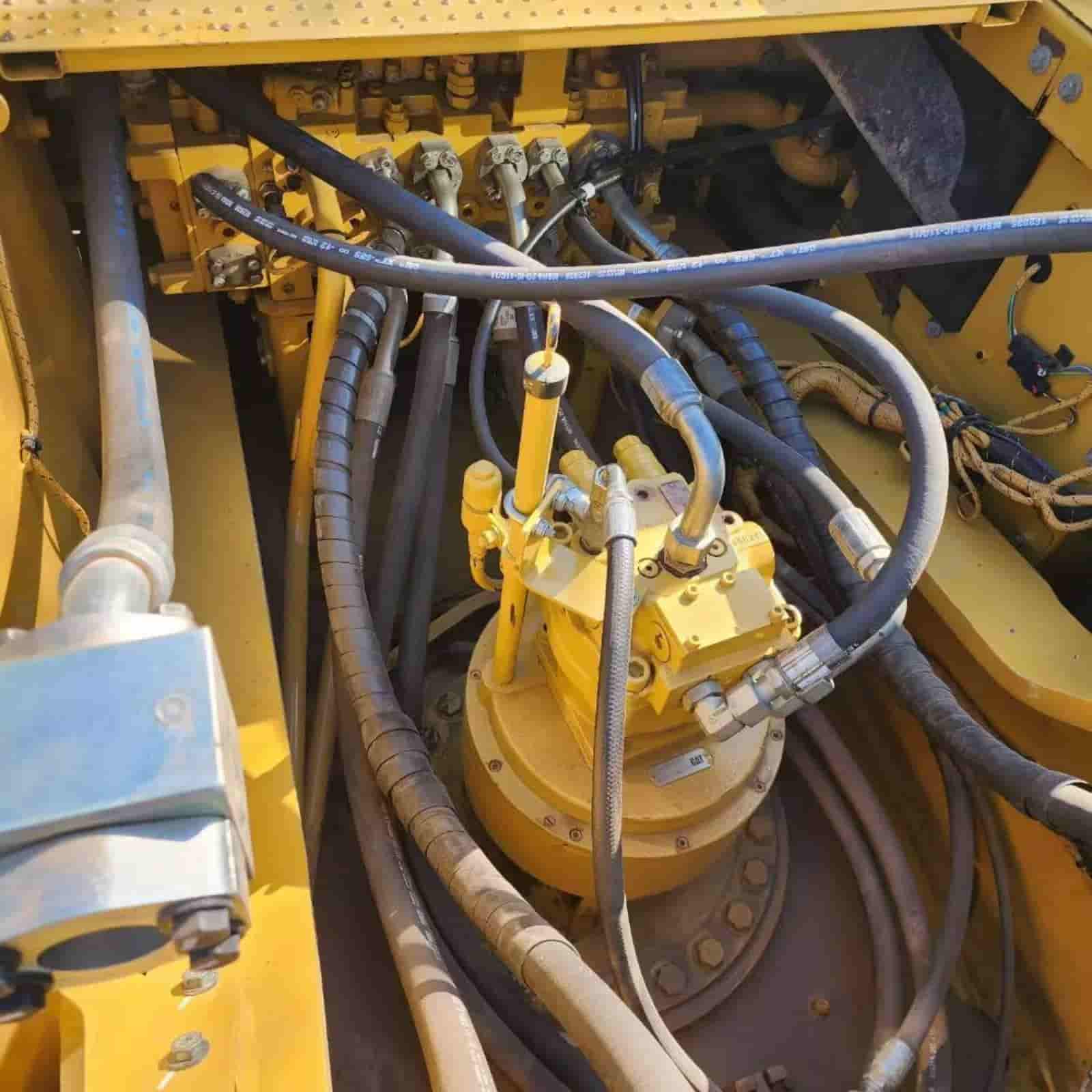 1211 HOURS CAT 336 Excavator