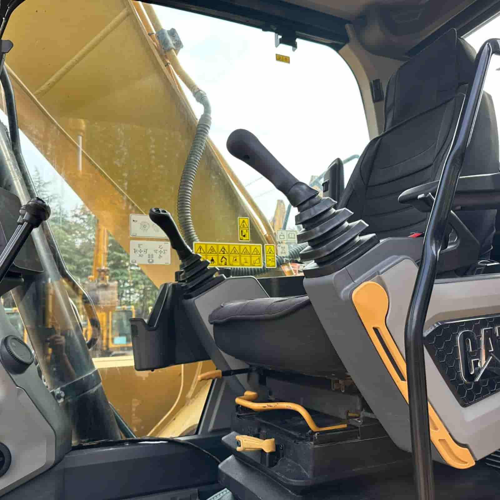 1211 HOURS CAT 336 Excavator