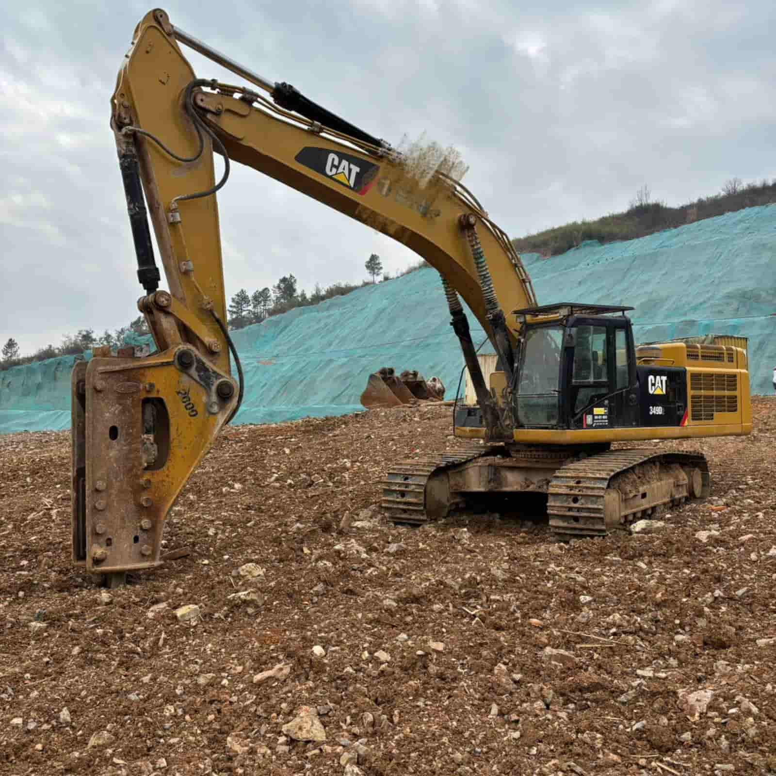 1807 HOURS CAT 349DL Excavator