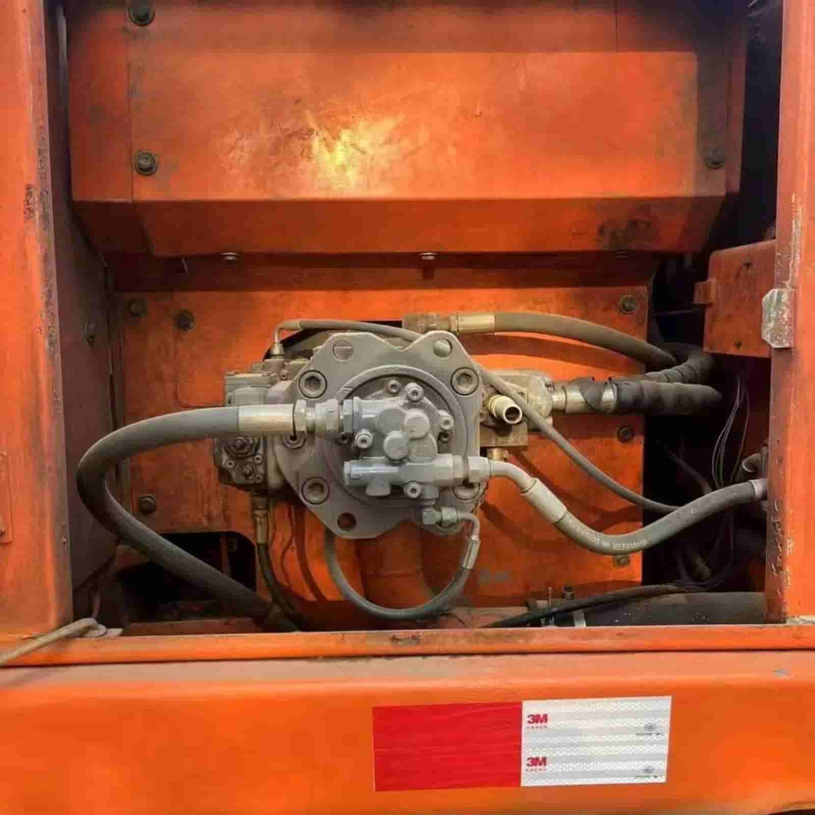 DOOSAN DX225-7 Excavator