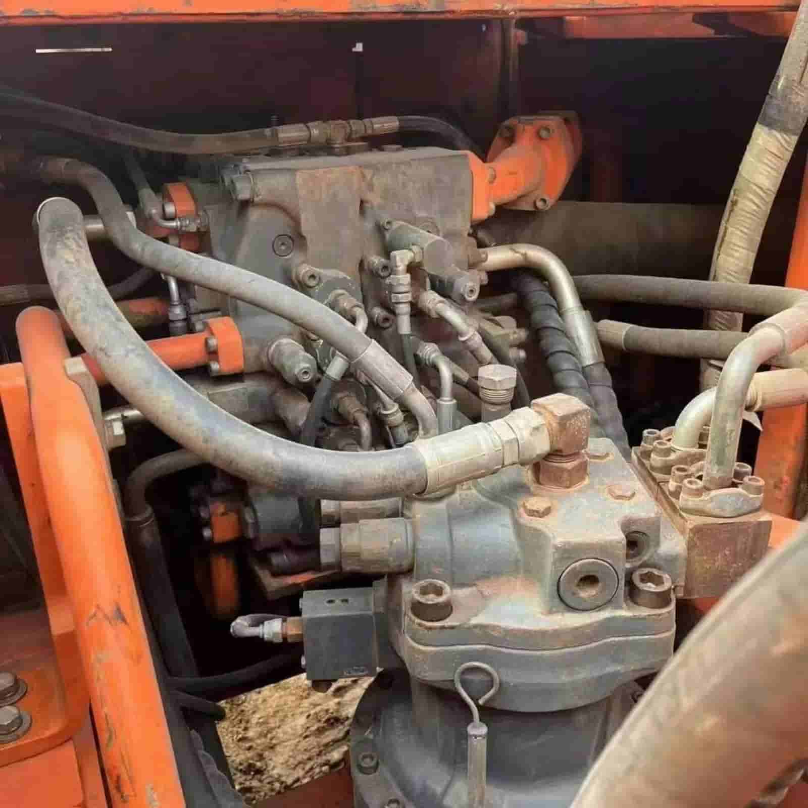 DOOSAN DX225-7 Excavator