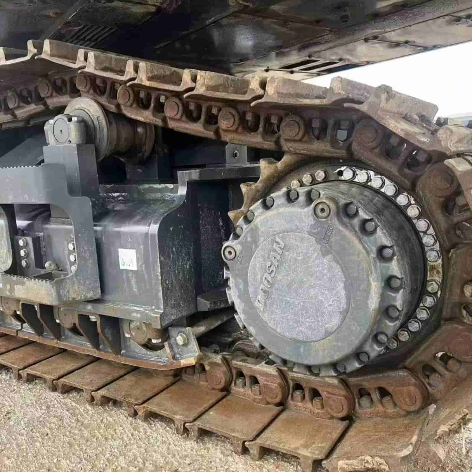 115 HOURS DOOSAN dx520-9c Excavator