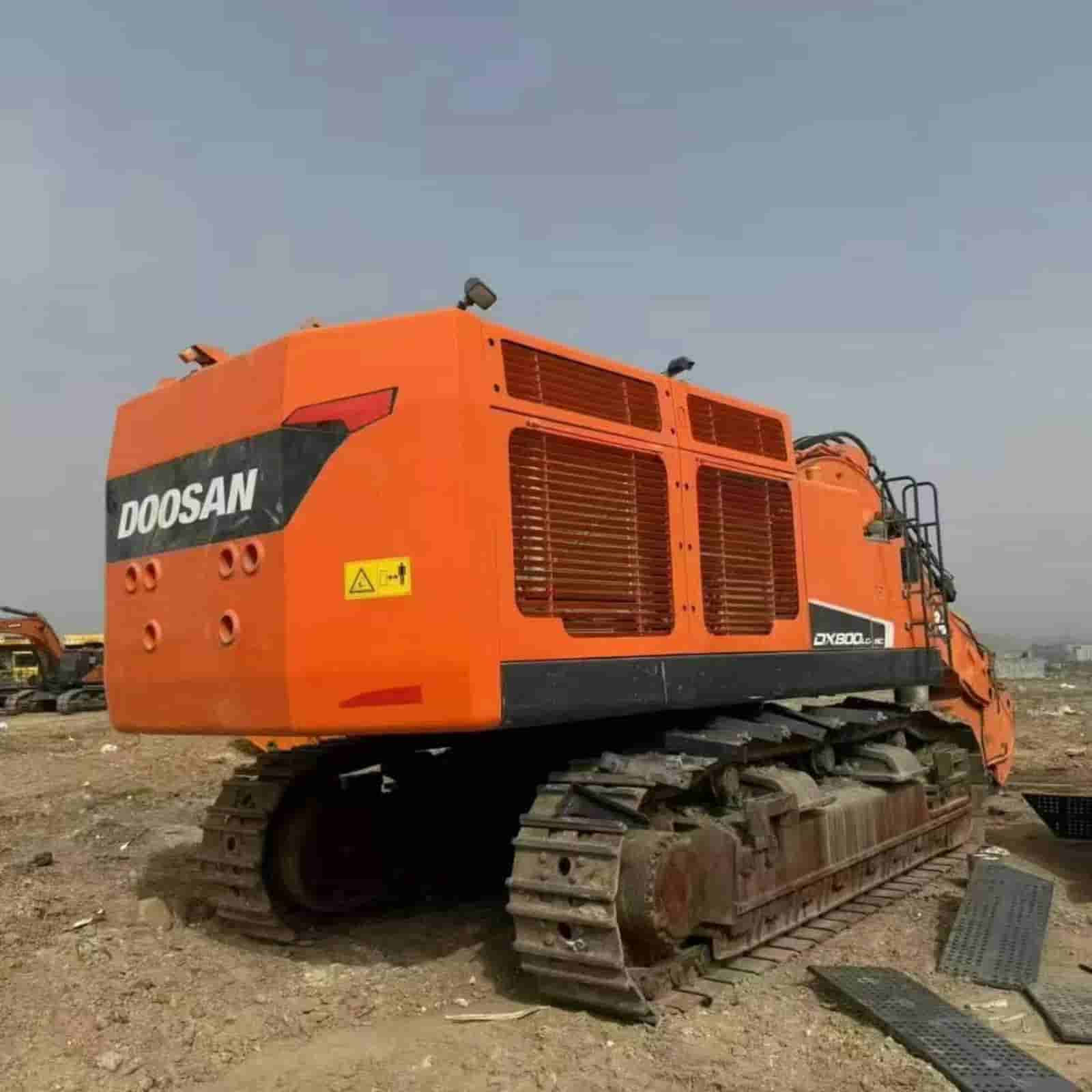 DOOSAN DX800-9C Excavator