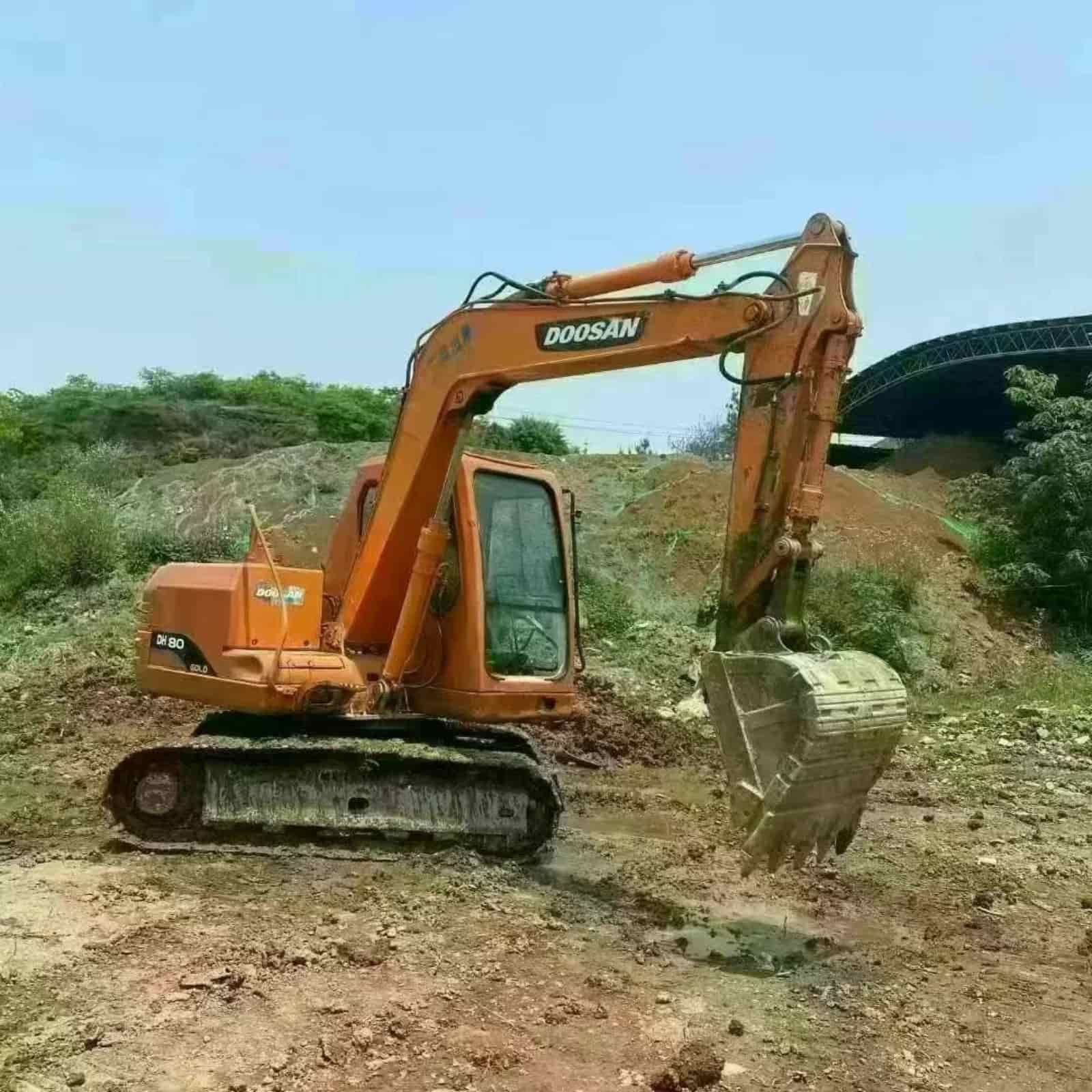 3500 HOURS DOOSAN DX80 Excavator