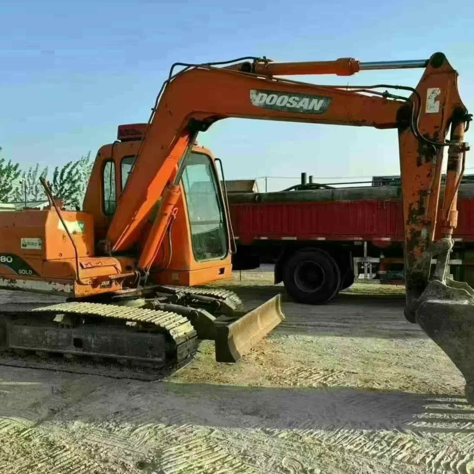3900 HOURS DOOSAN DX80 Excavator