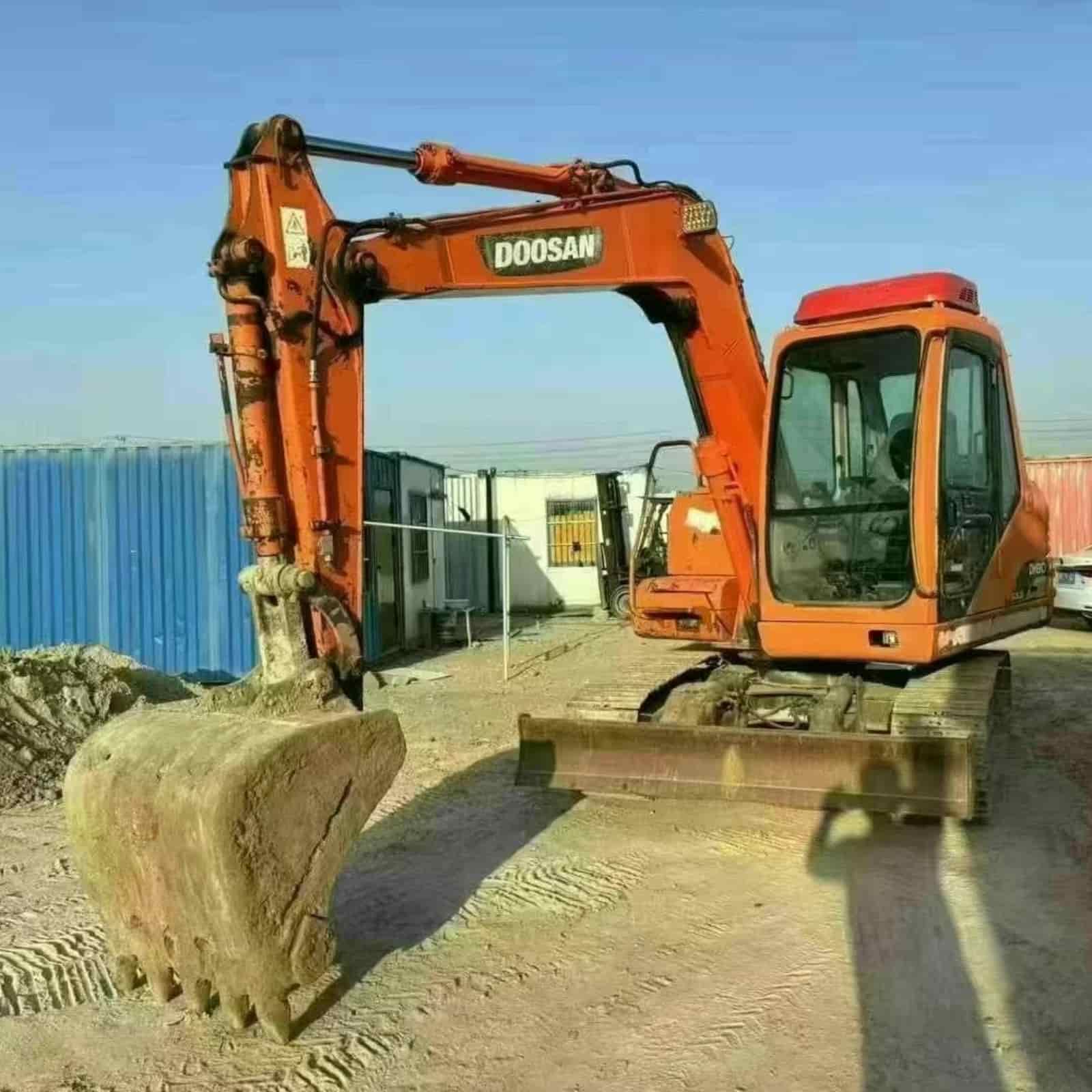 3900 HOURS DOOSAN DX80 Excavator