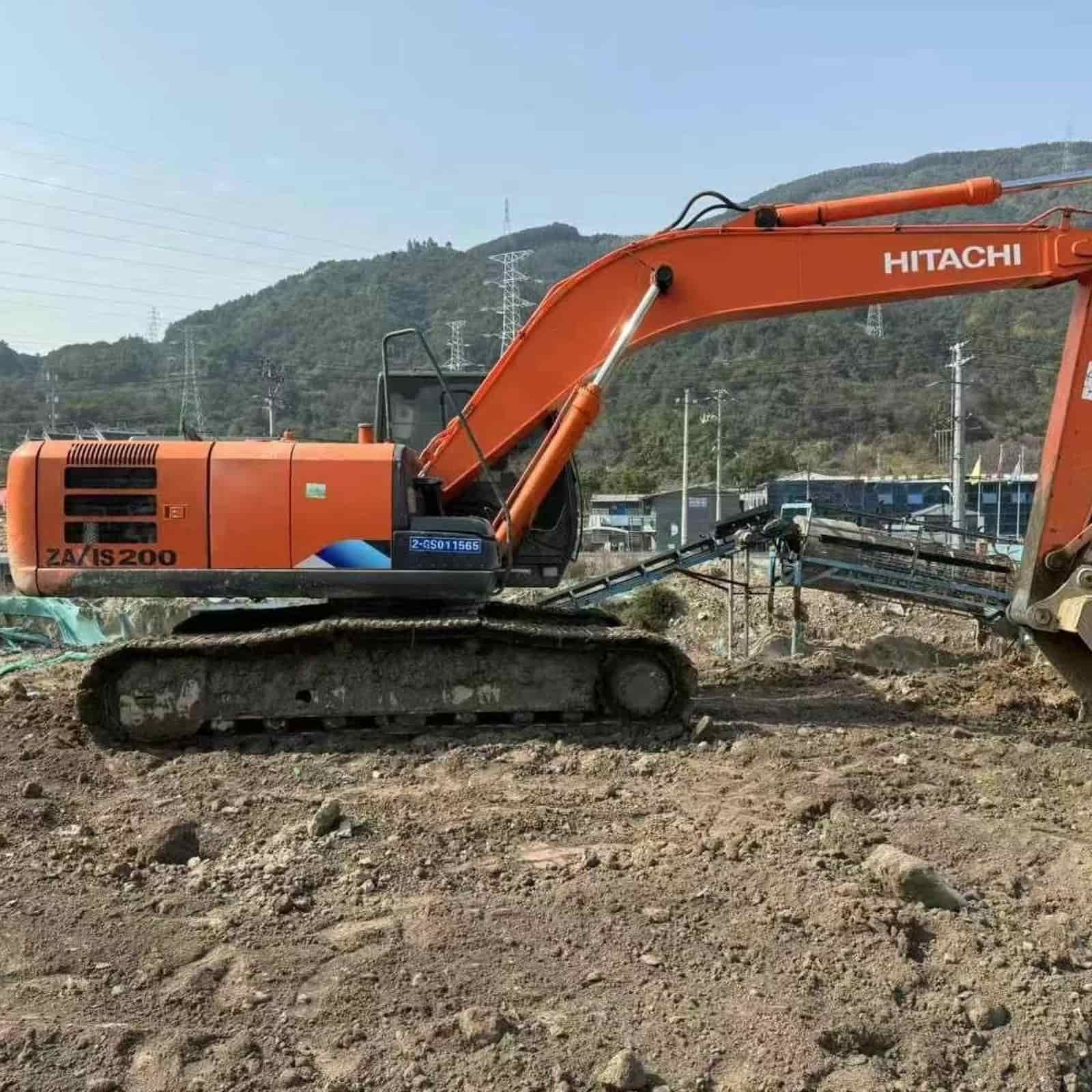 2016 Manufactured HITACHI 200-5G Crawler Excavator