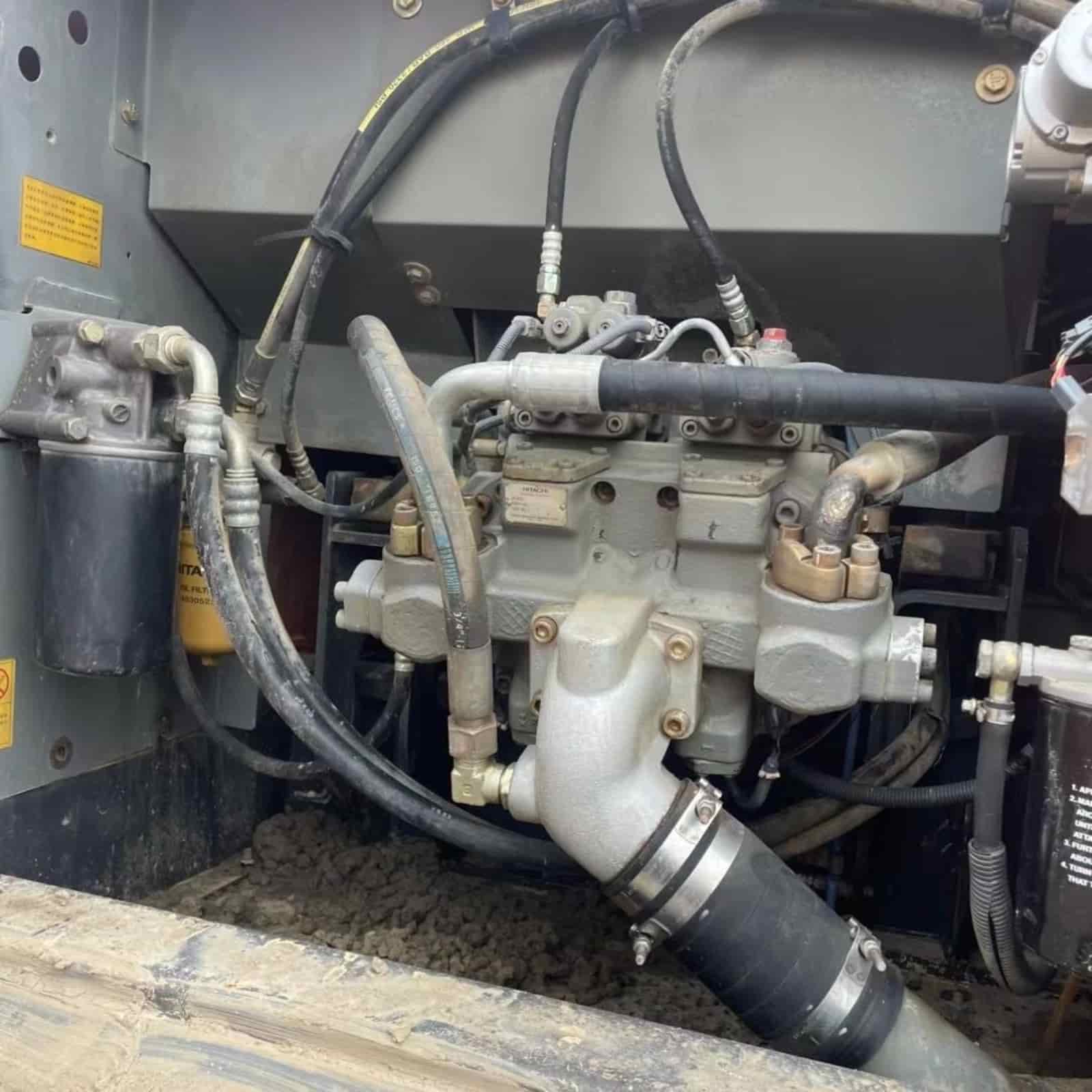 HITACHI 210-5G Excavator