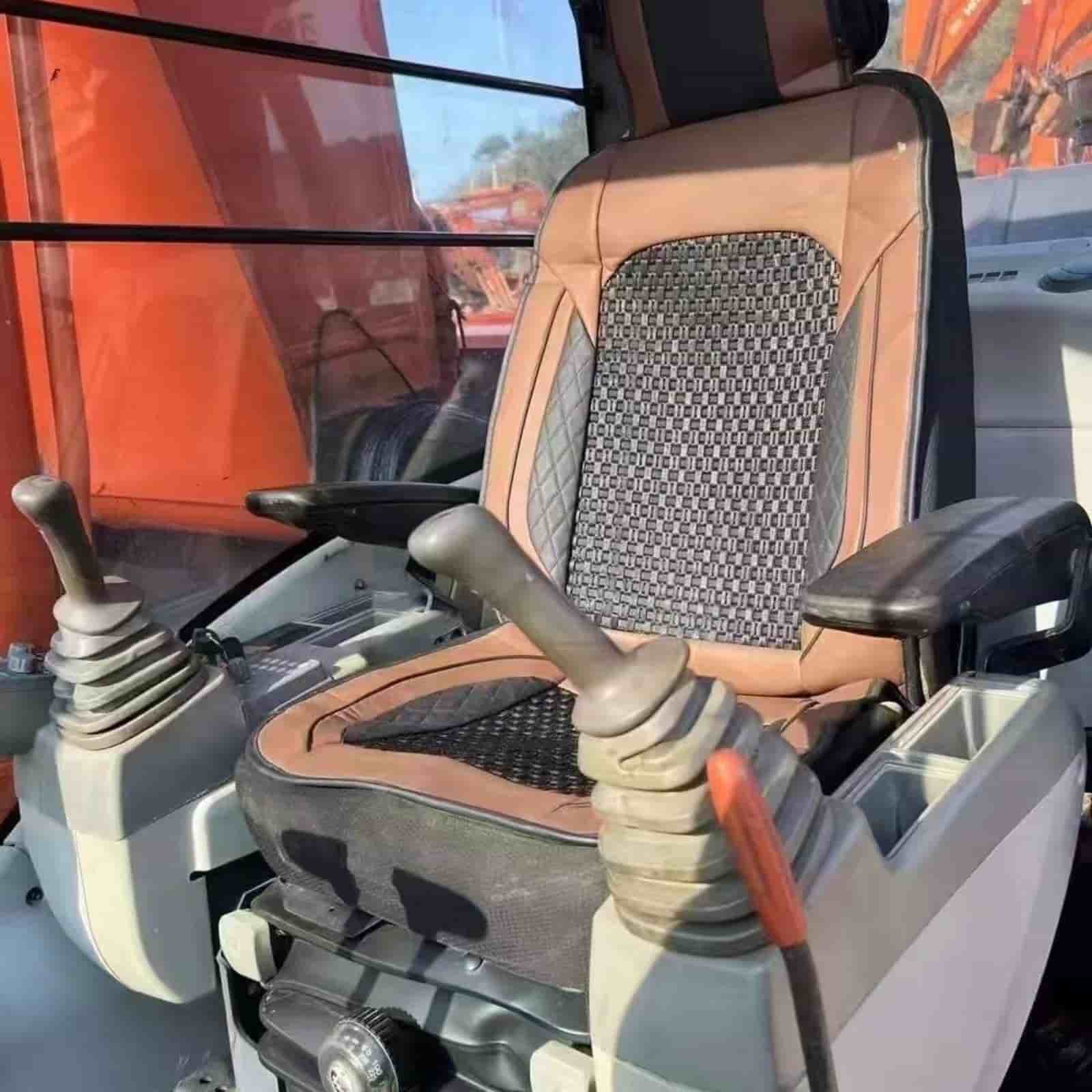 3500 HOURS HITACHI 360-5G Crawler Excavator