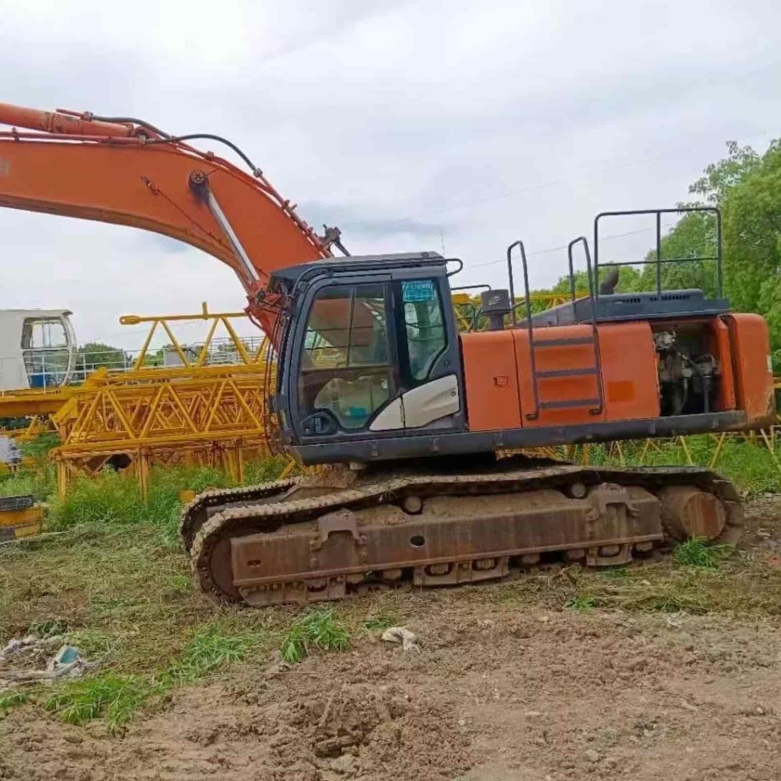 HITACHI 470-5G Excavator