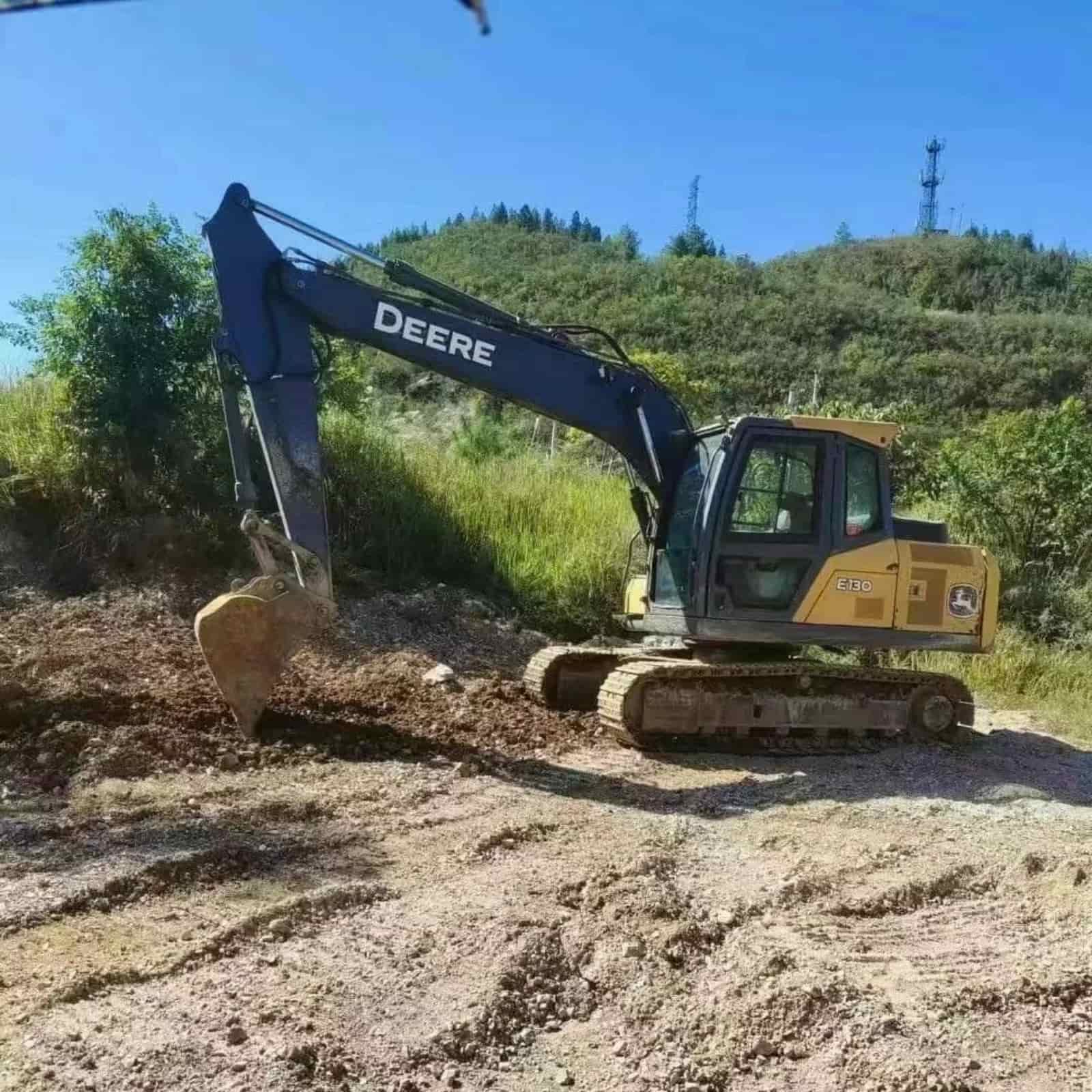 John Deere 130 Excavator