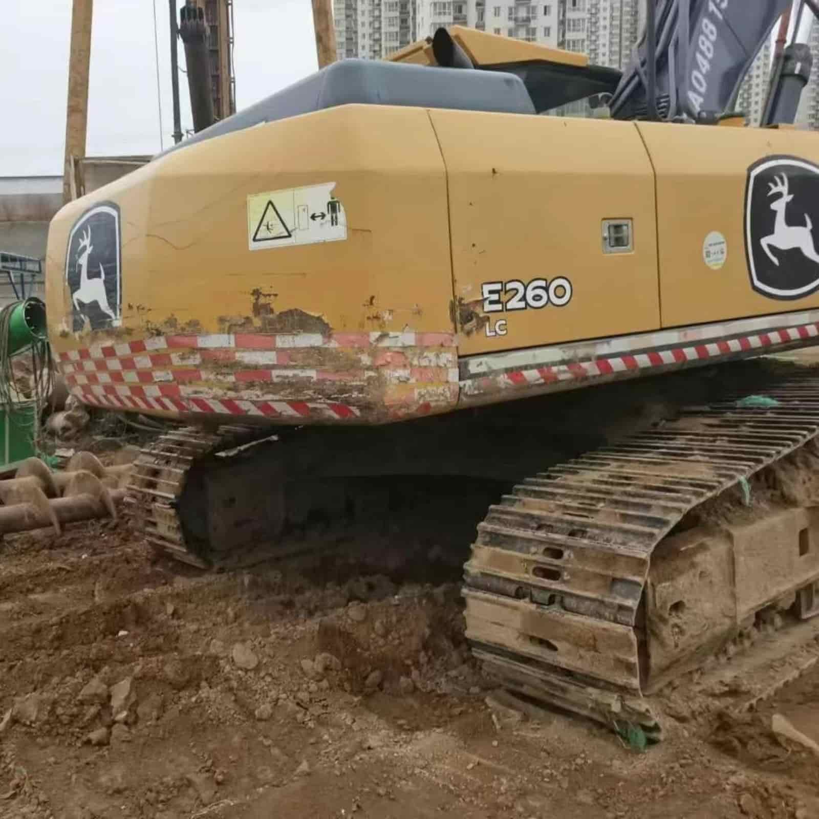 John Deere 260 Excavator
