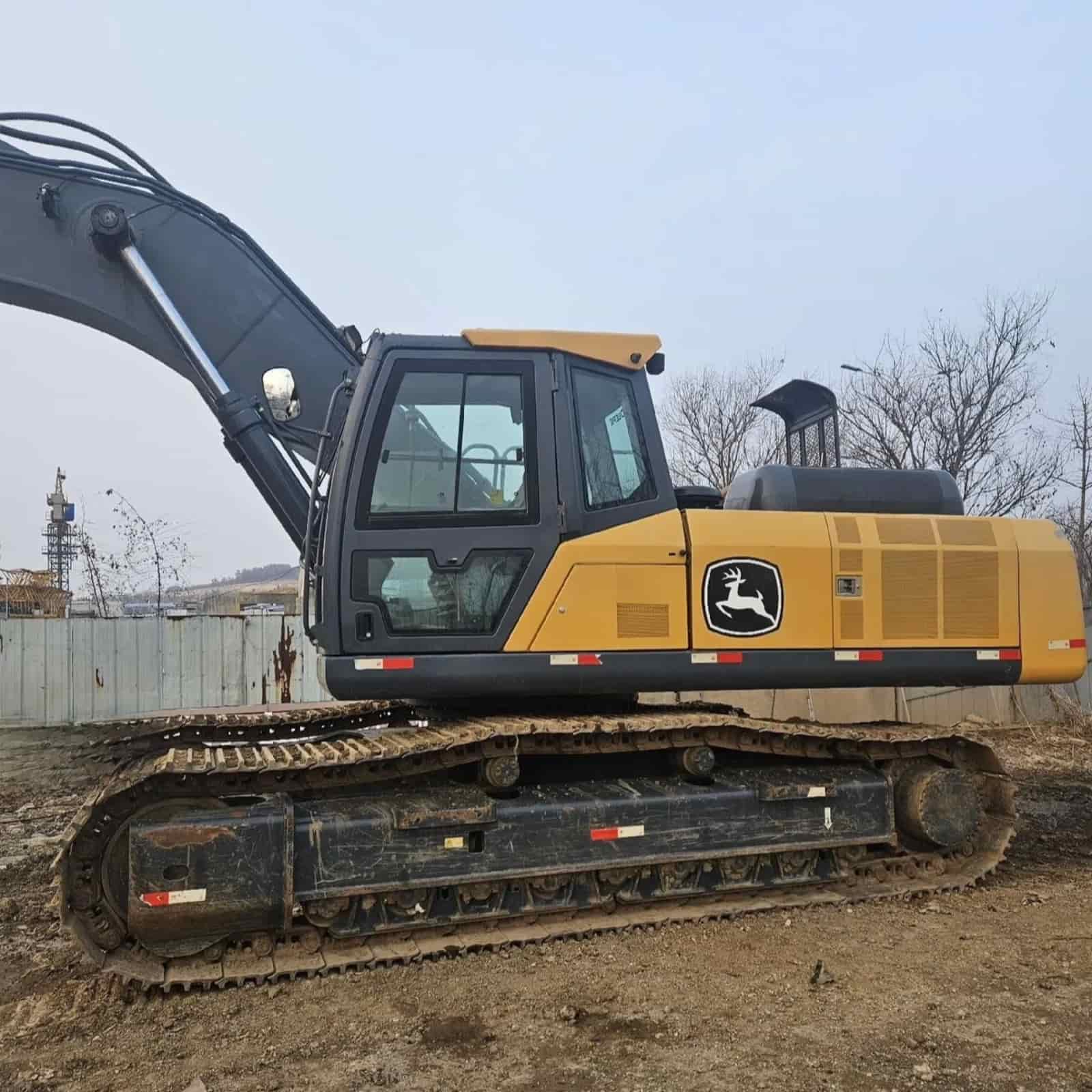 John Deere 360 Excavator