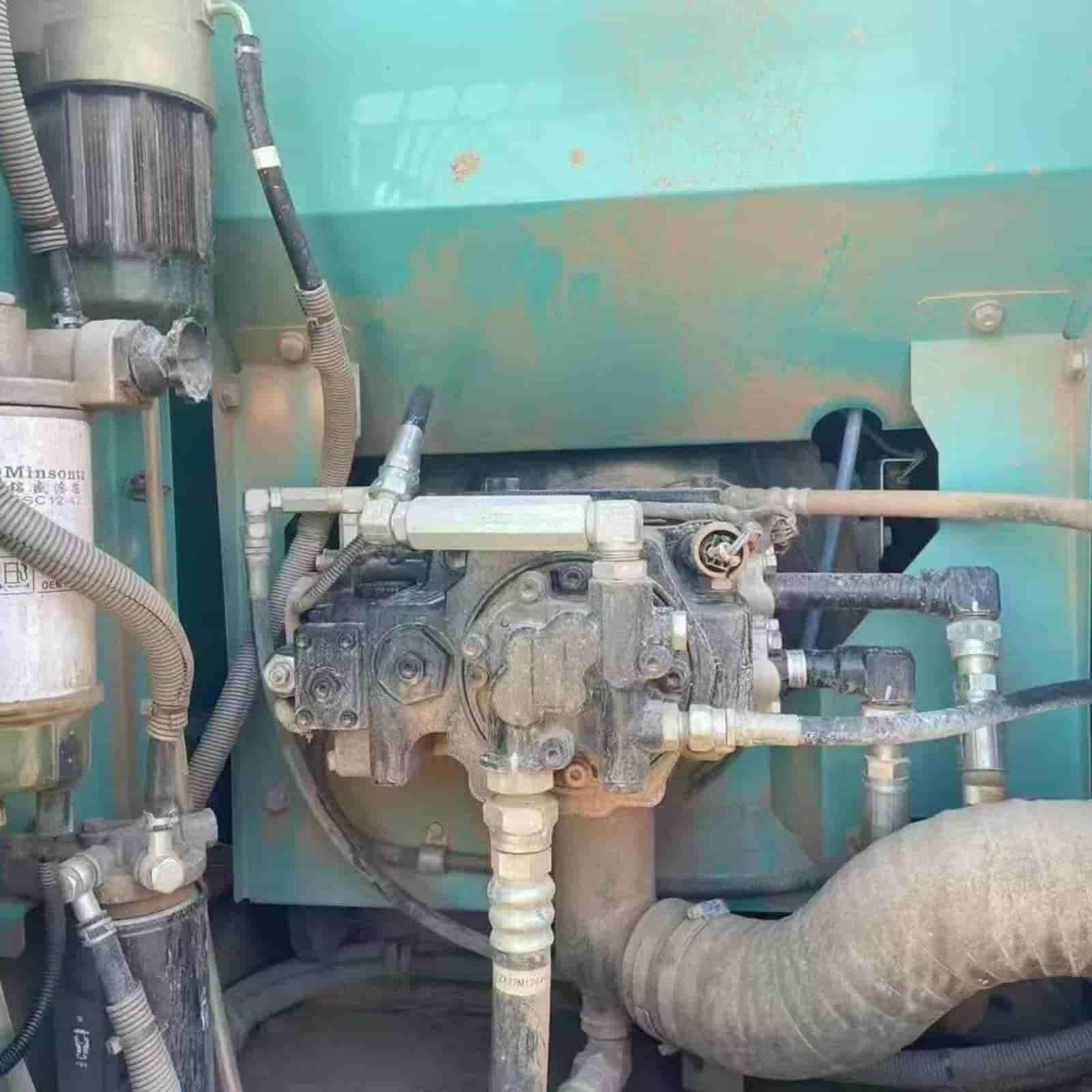 KOBELCO 140-8 Excavator