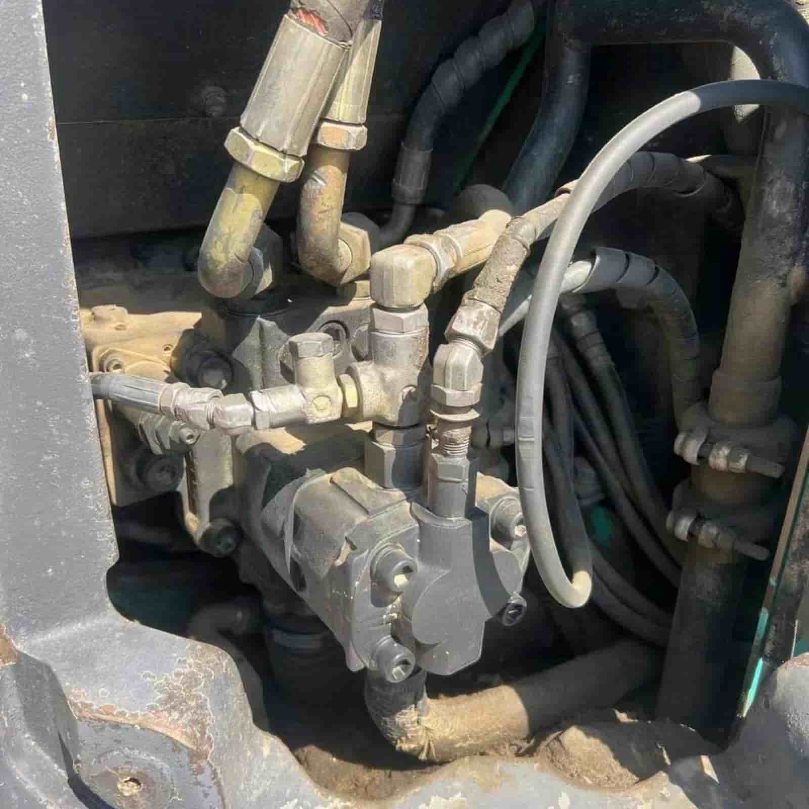 5500 HOURS KOBELCO 60SR Excavator