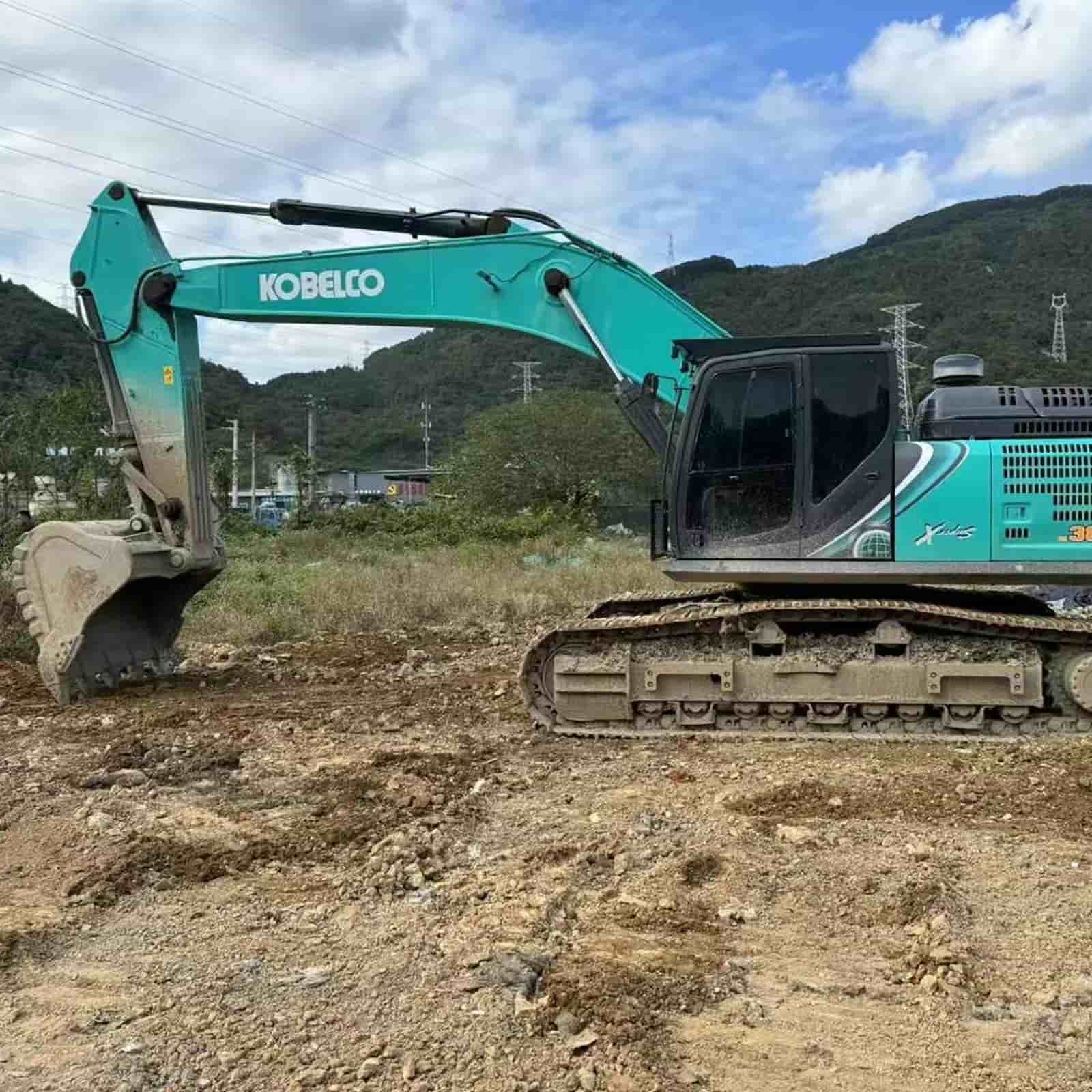 KOBELCO 380-10XD Crawler Excavator