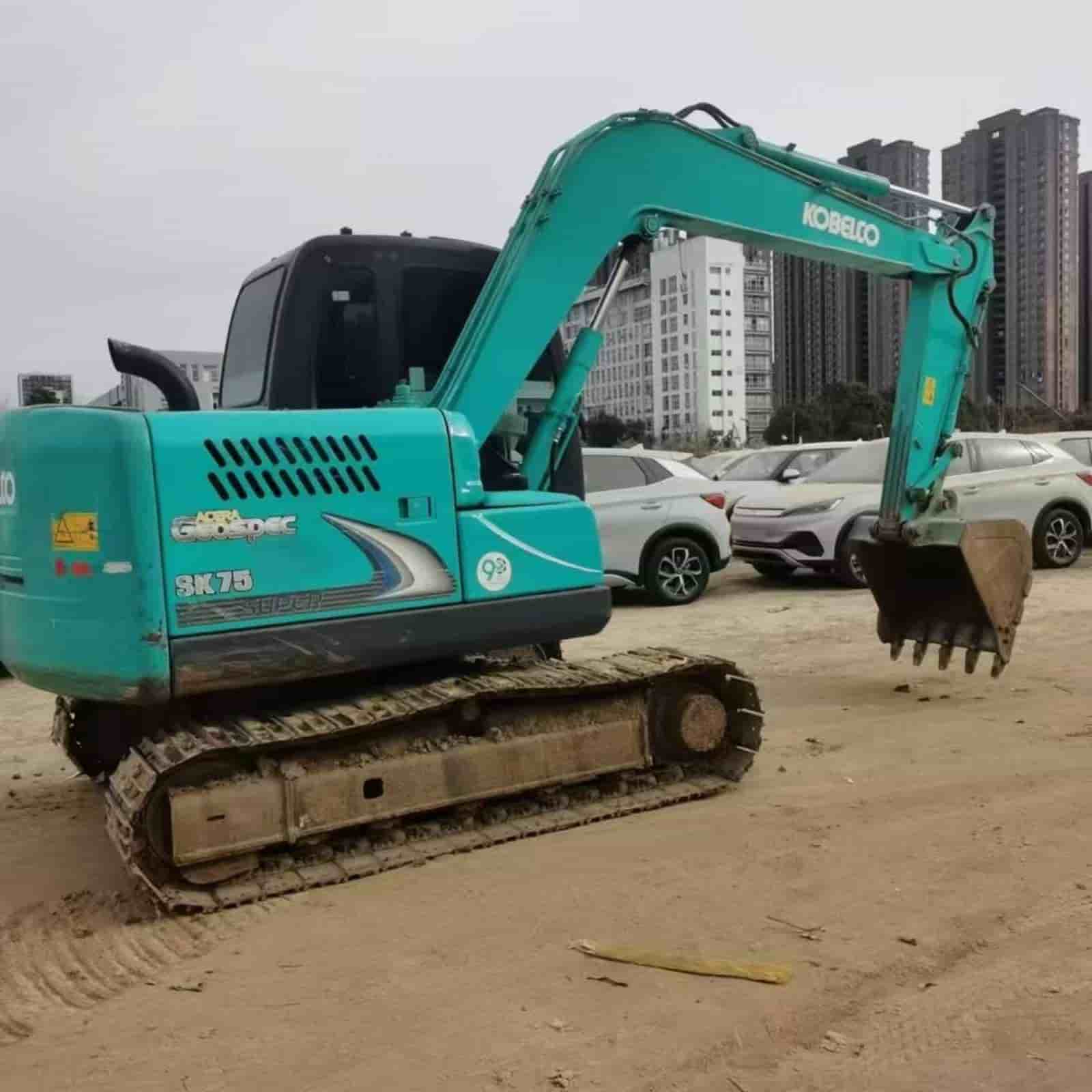 500 HOURS KOBELCO 75 Crawler Excavator