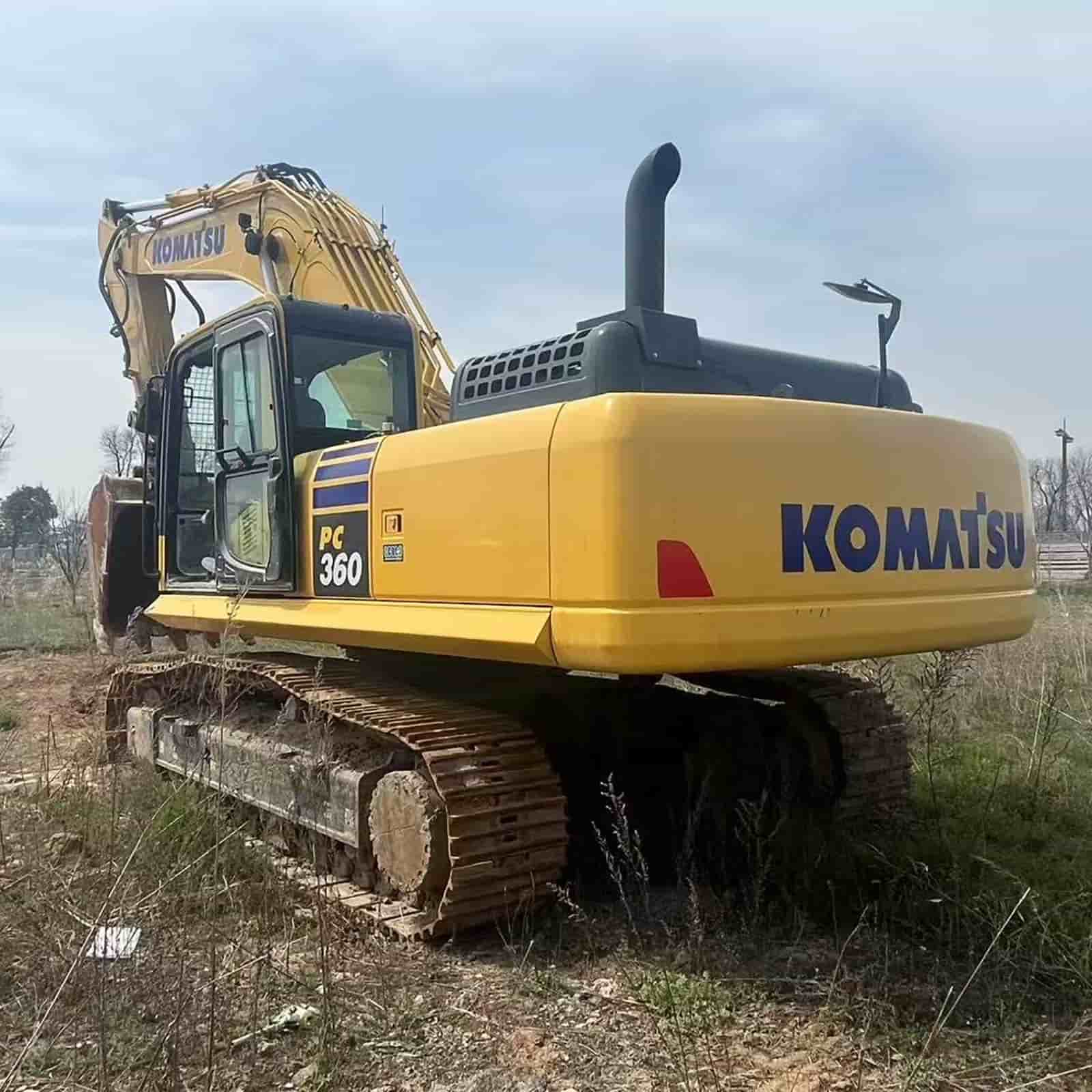 KOMATSU 360-8MO Excavator