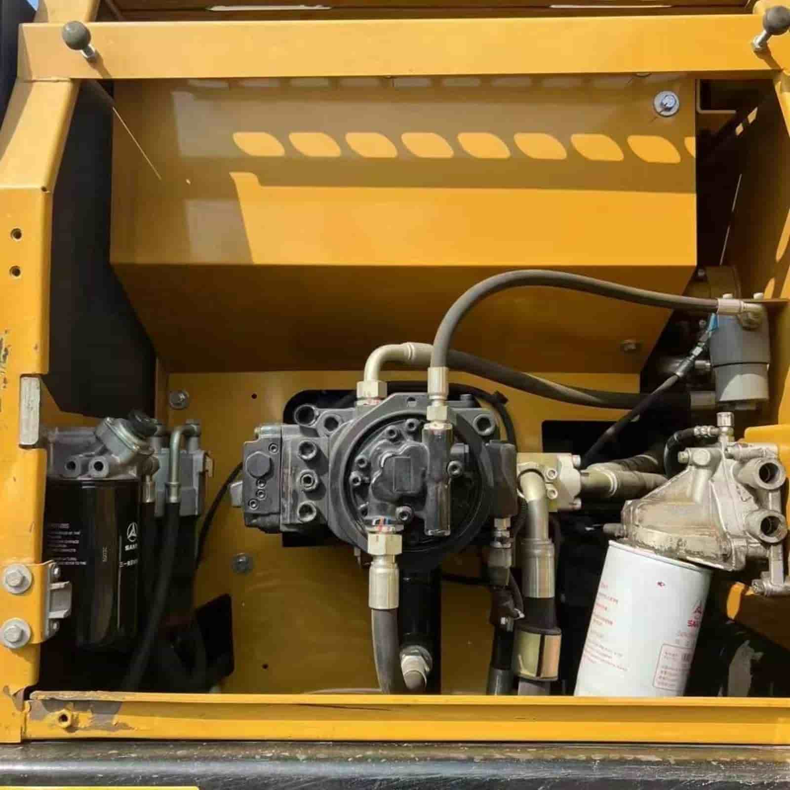 307 HOURS SANY 215ace Excavator