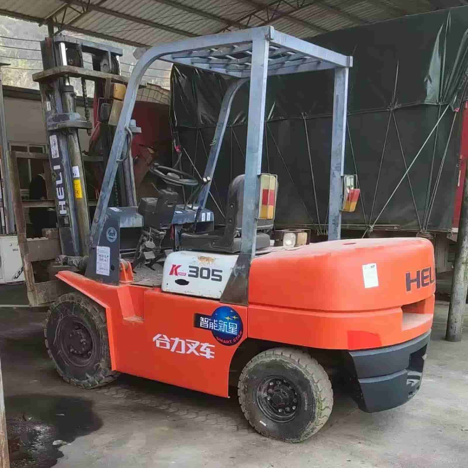 HELI 35 FORKLIFT