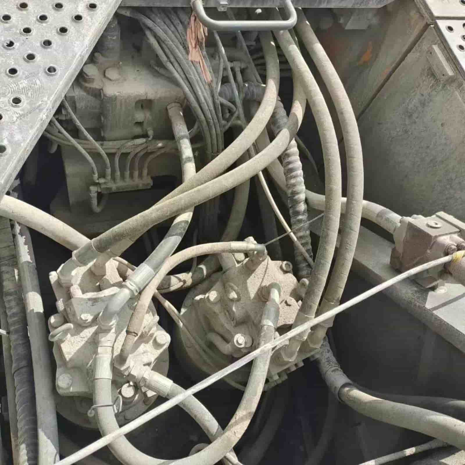 Volvo 750DL Crawler Excavator