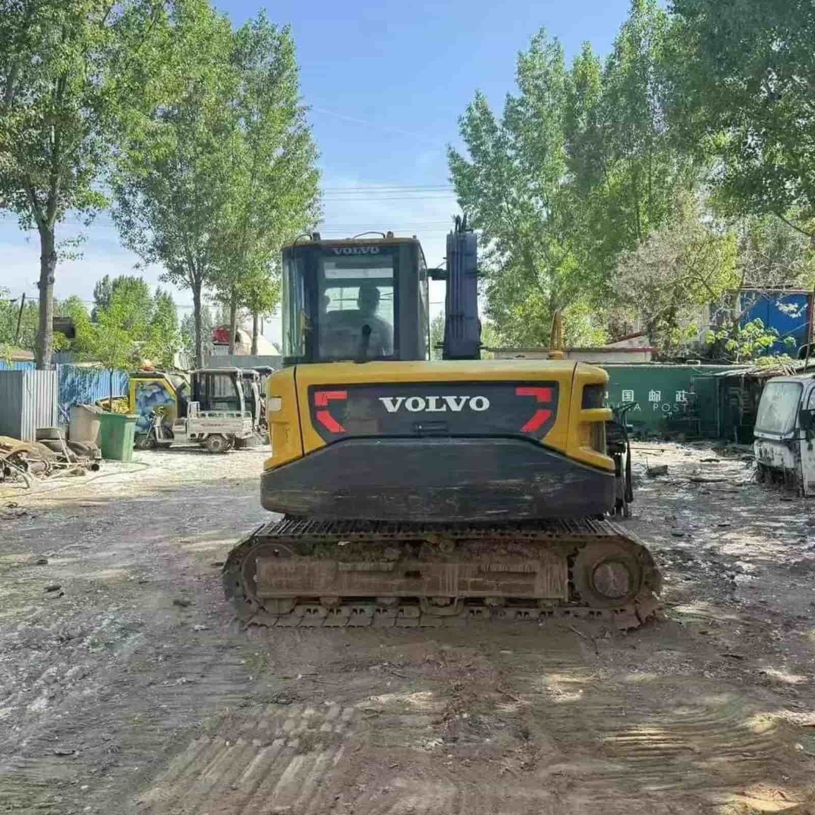 2104 HOURS VOLVO 80 Excavator