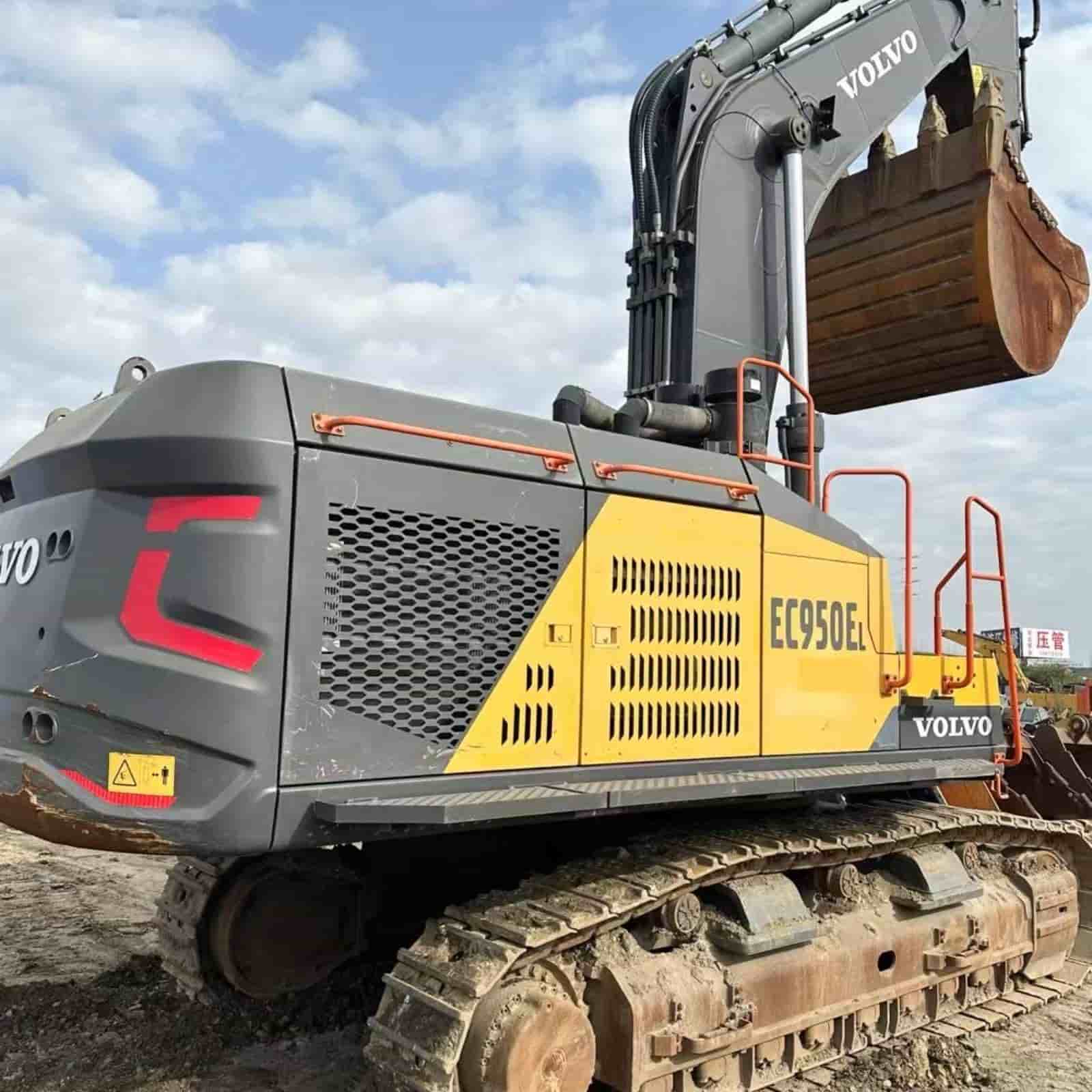 Volvo 950EL Crawler Excavator