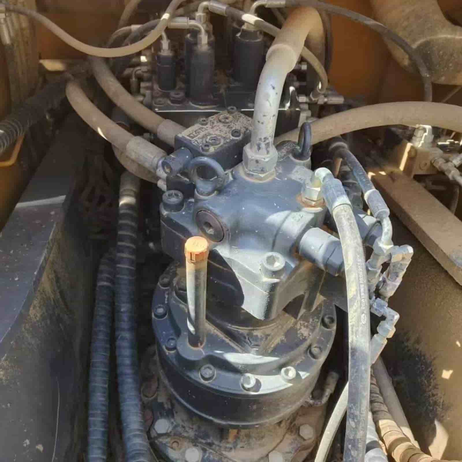 XCMG 215 Excavator