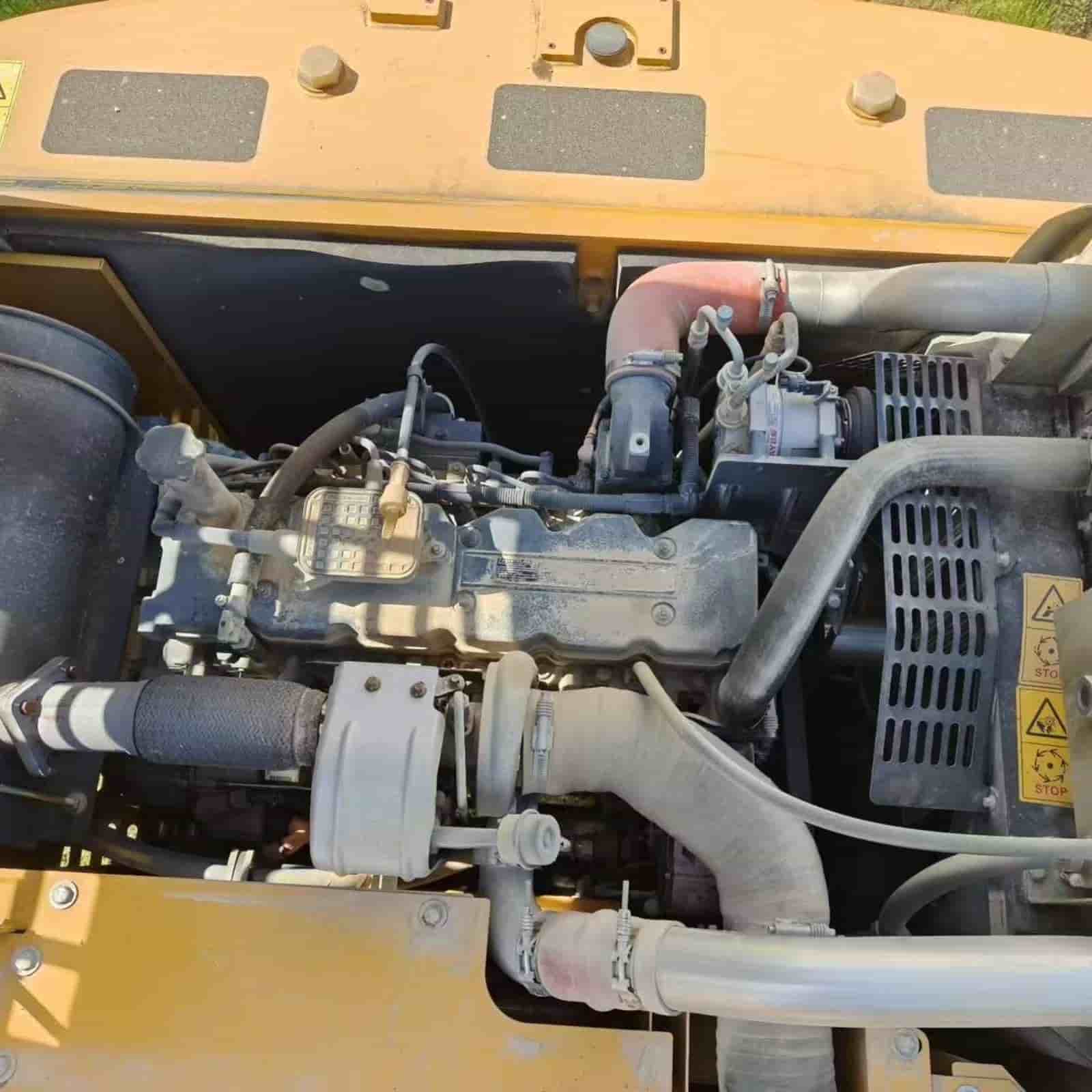 XCMG 215 Excavator