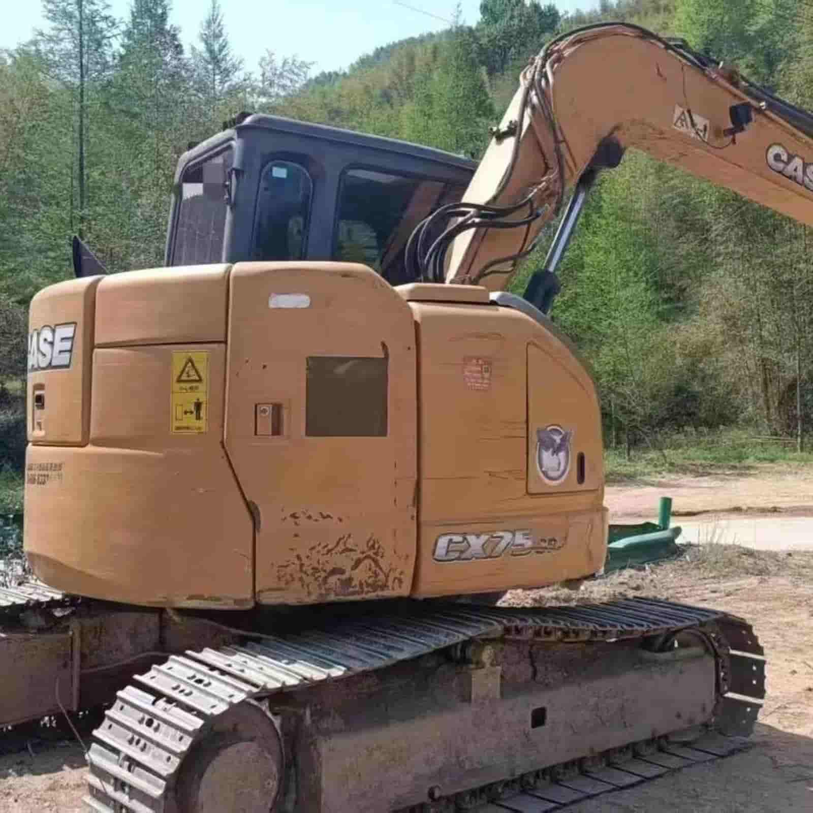 CASE 75SR Excavator