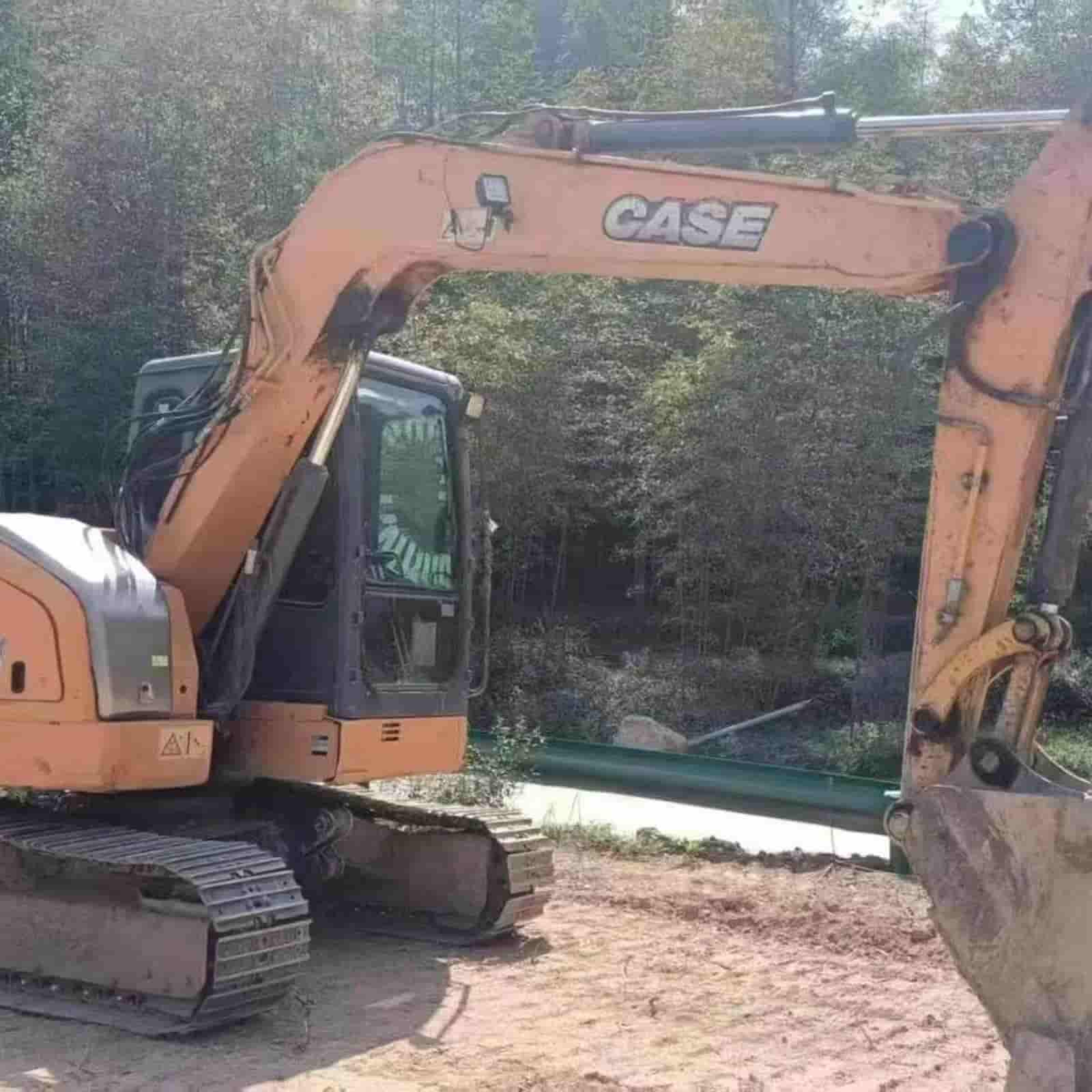 CASE 75SR Excavator