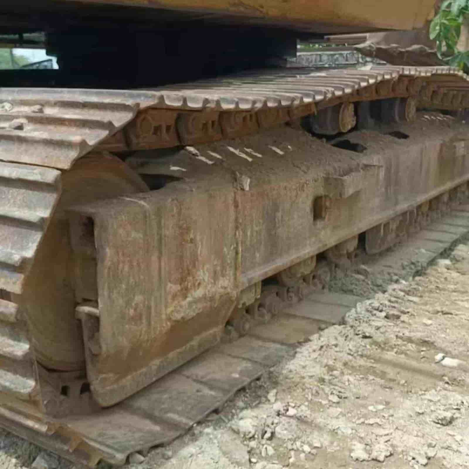 7016 HOURS CAT 200B Excavator