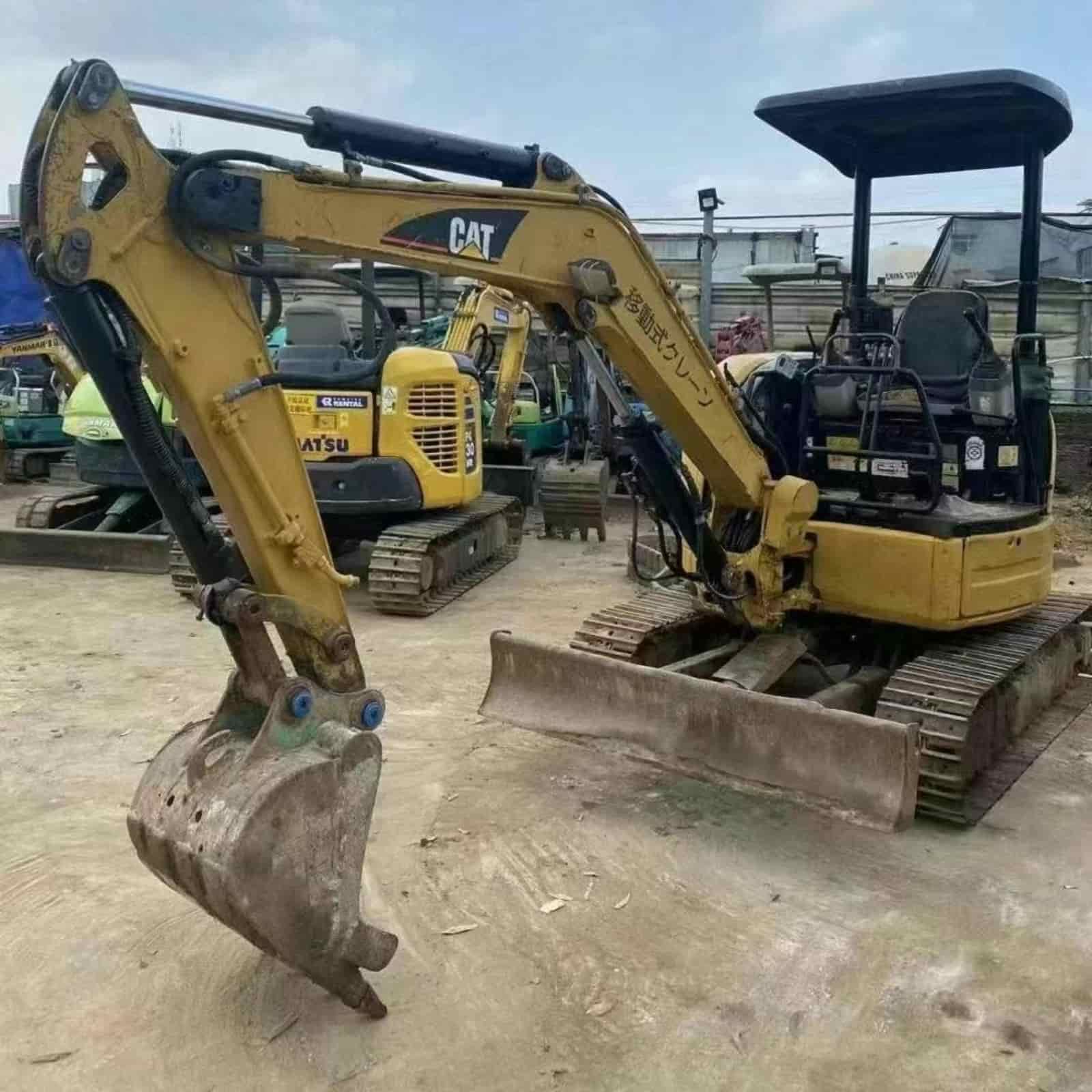 CAT 303CR Excavator