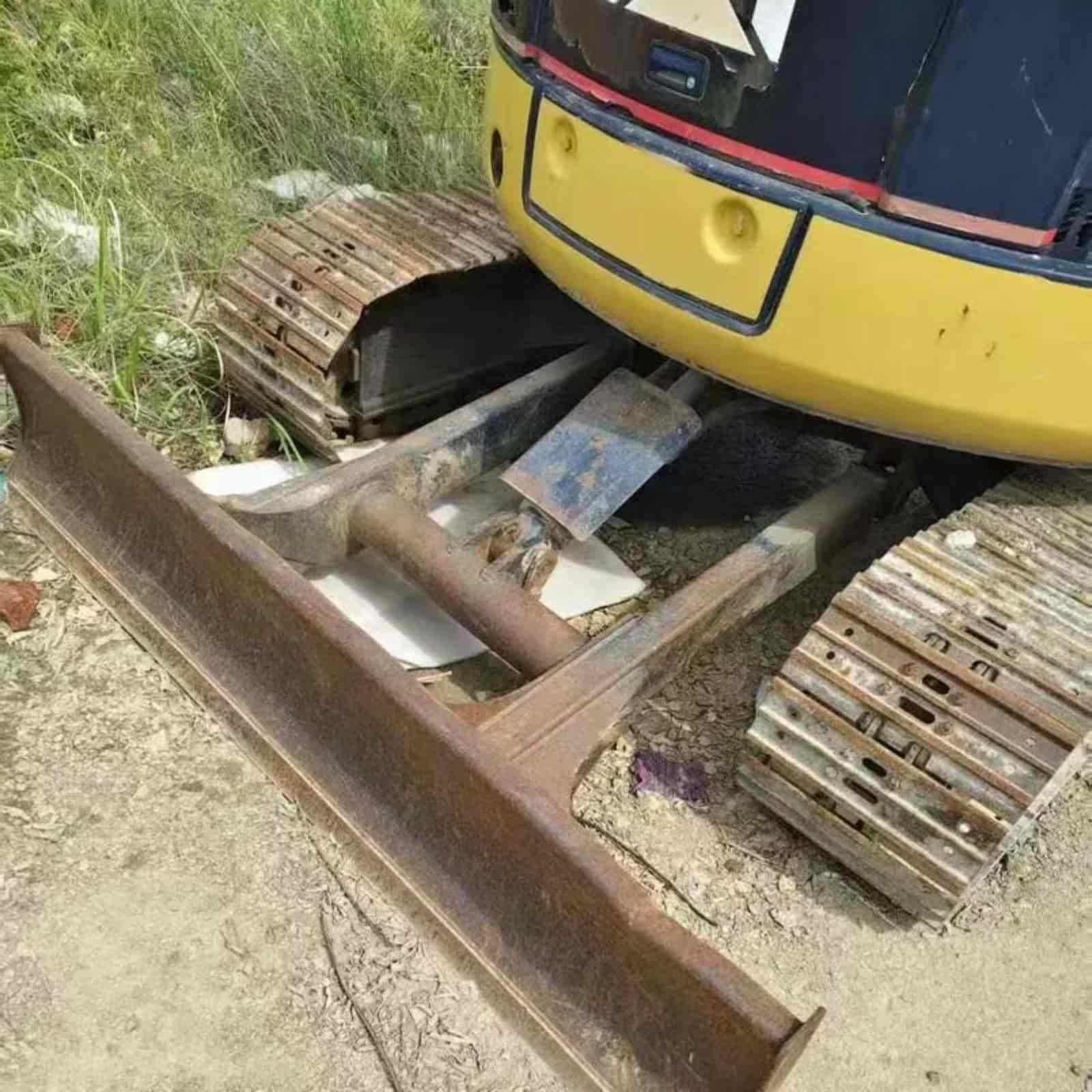 CAT 304CR Excavator