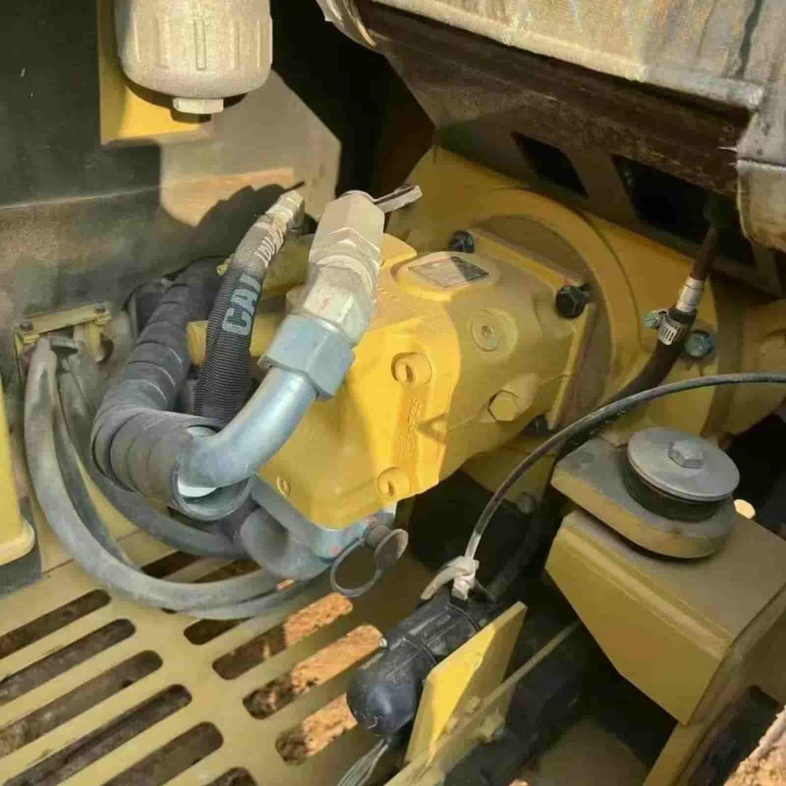 602 HOURS CAT 305.5E2 Excavator