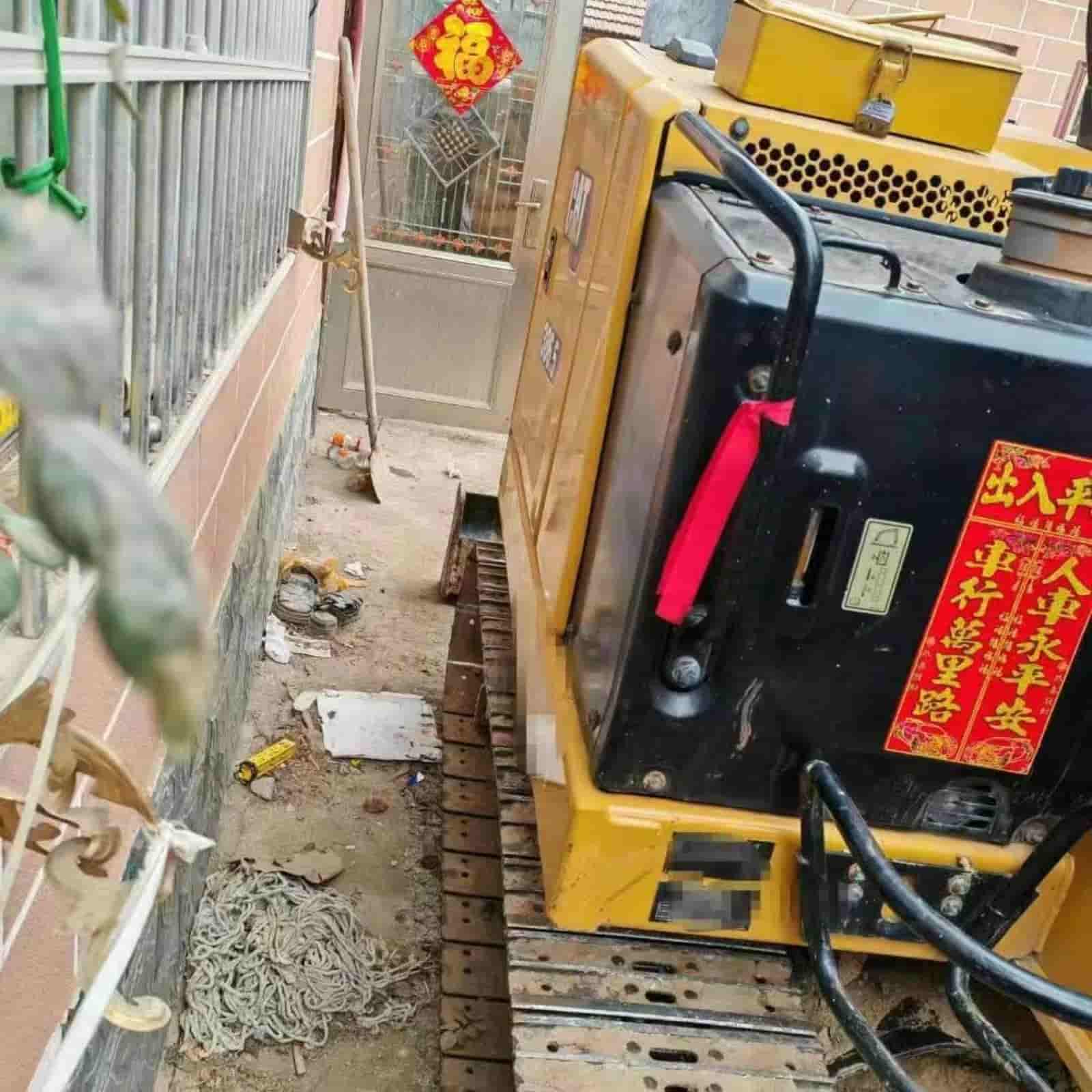 602 HOURS CAT 306.5 Excavator