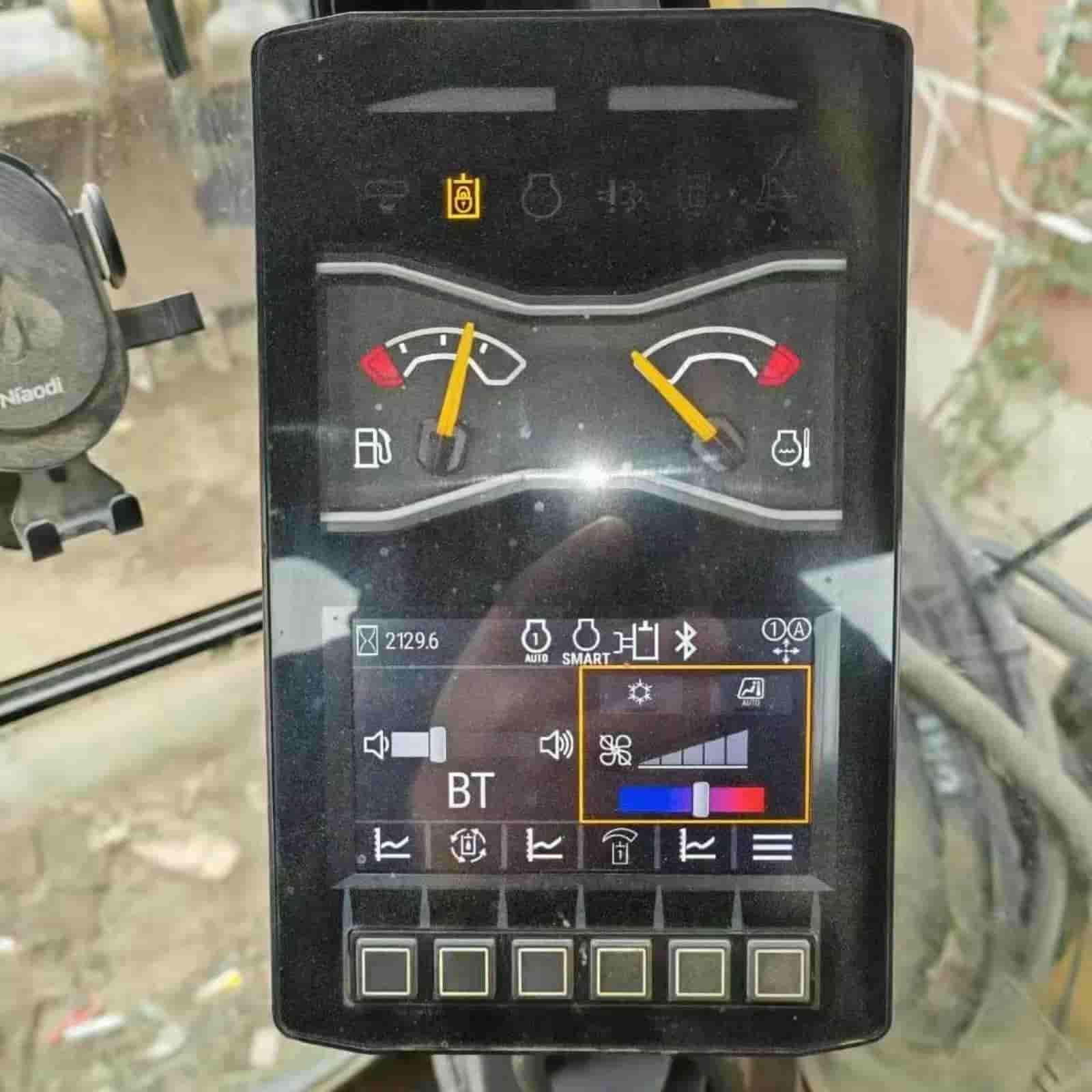 602 HOURS CAT 306.5 Excavator
