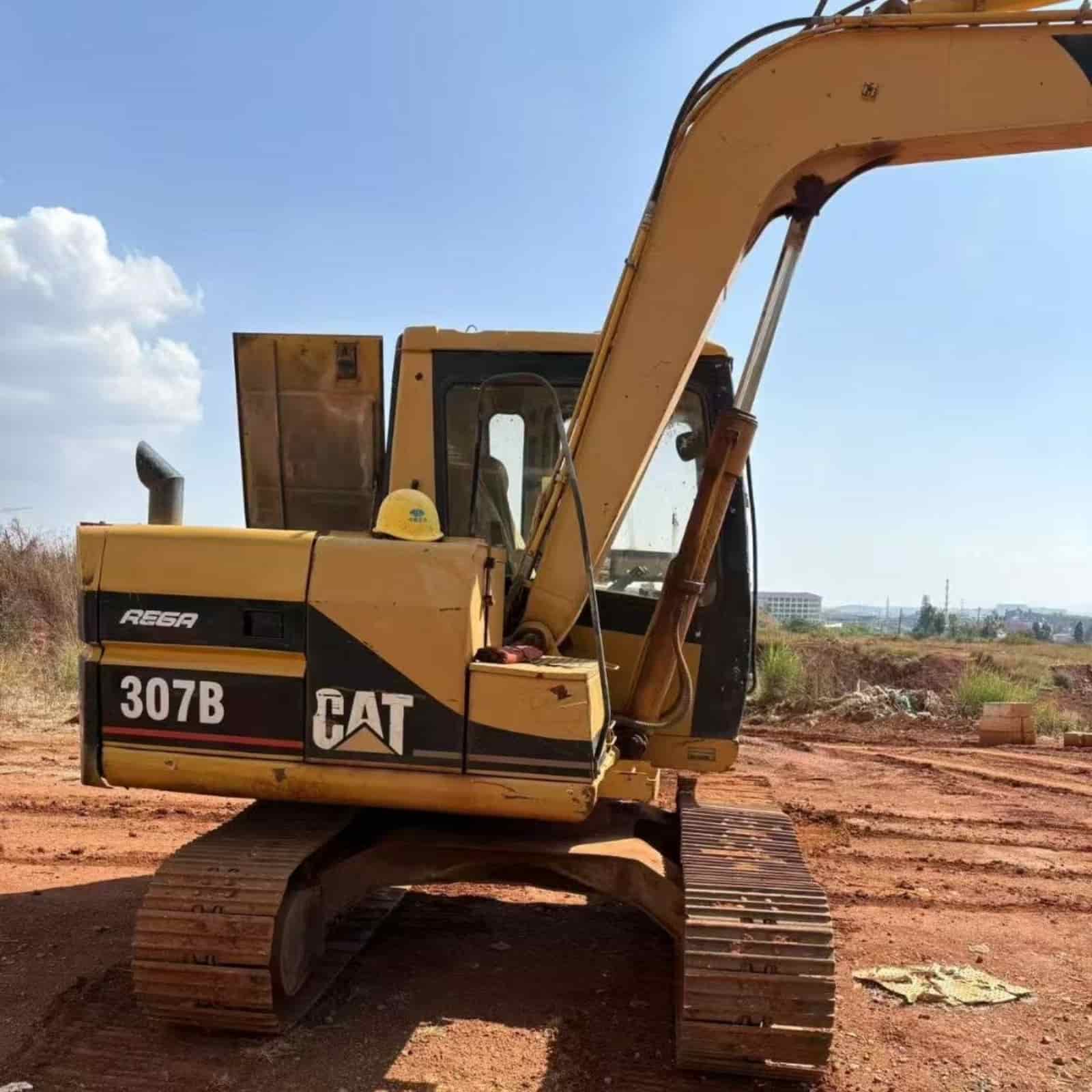CAT 307B Excavator